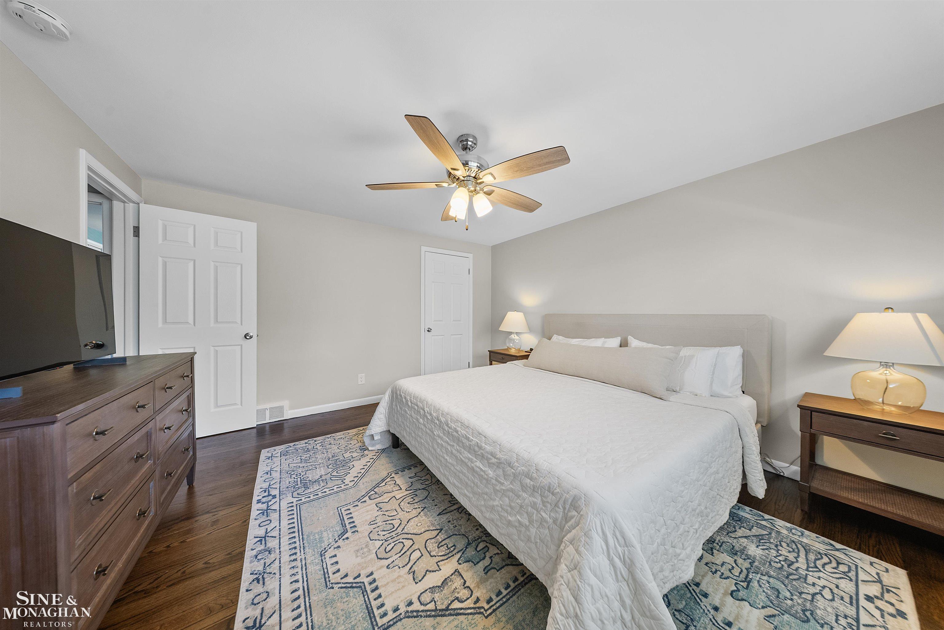 641 Blairmoor Court, Grosse Pointe Woods, MI, 48236