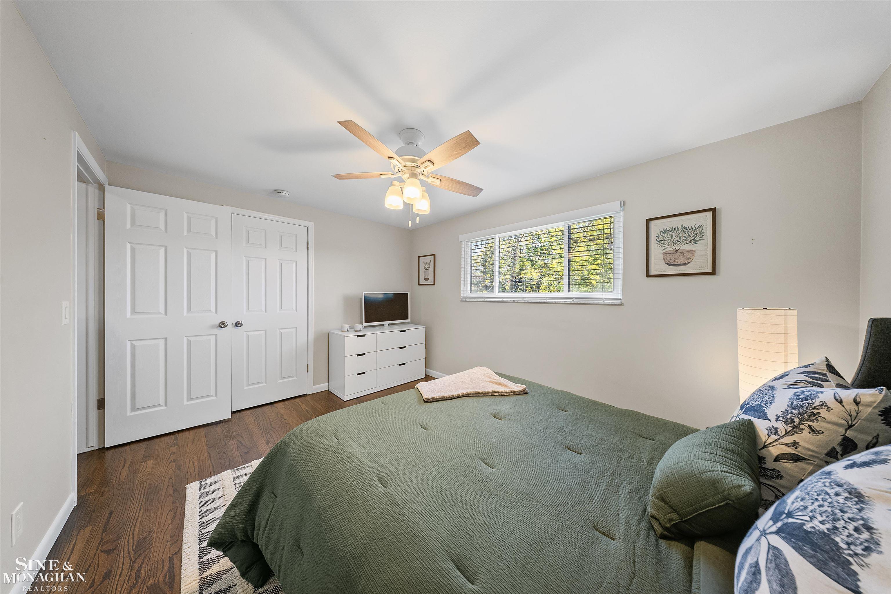 641 Blairmoor Court, Grosse Pointe Woods, MI, 48236