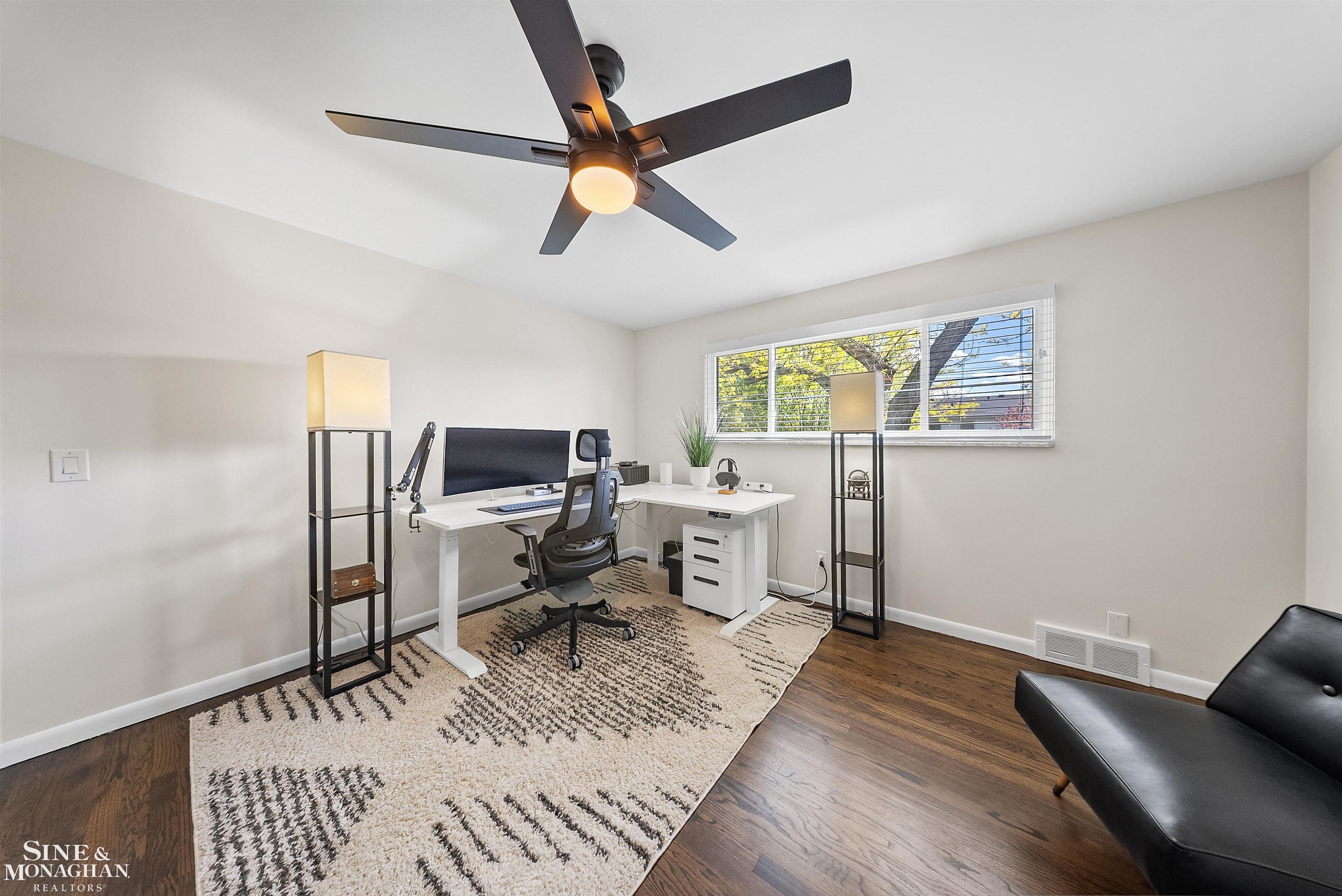 641 Blairmoor Court, Grosse Pointe Woods, MI, 48236