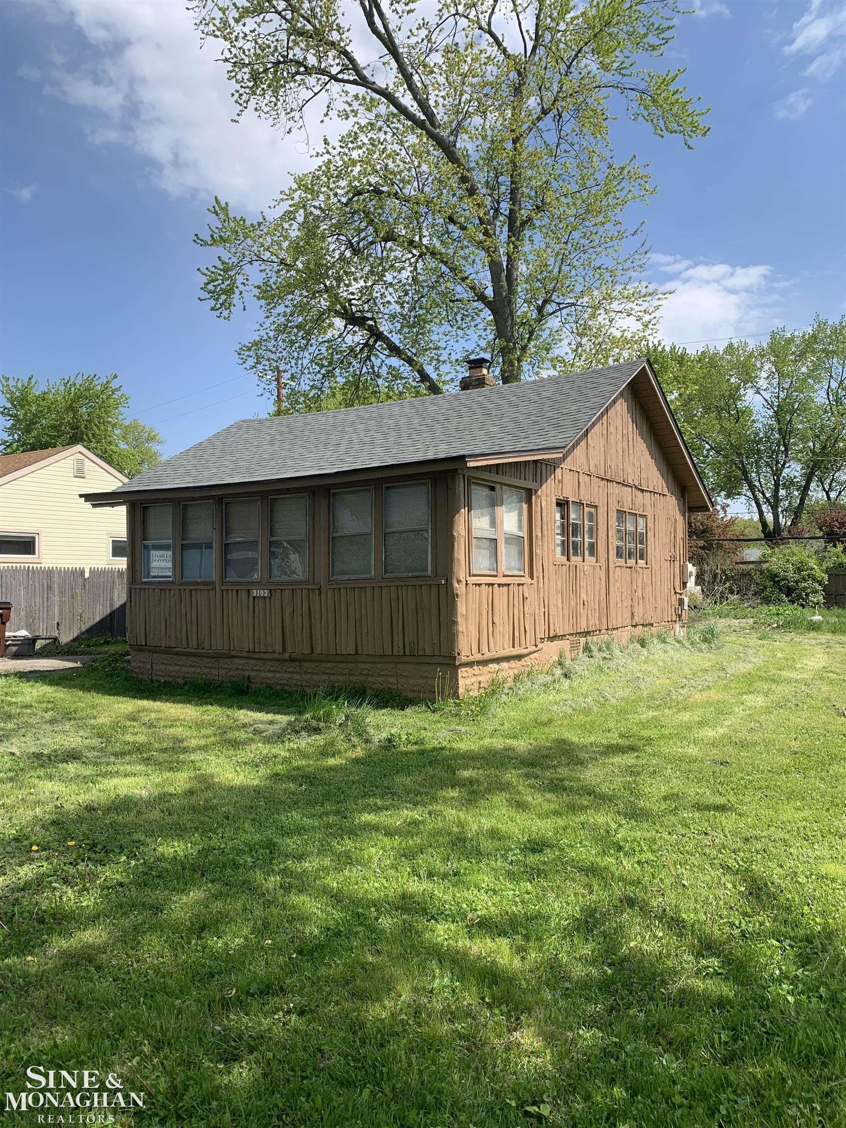 3103 10th Road