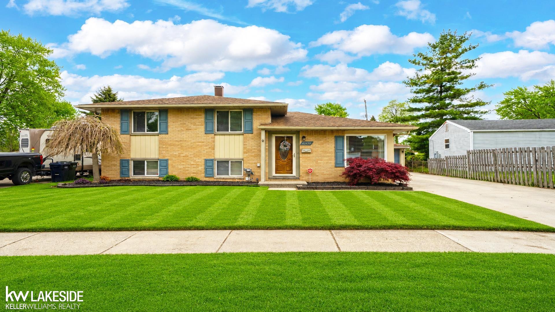 Welcome home to this beautifully maintained tri-level in the heart of Sterling Heights! Offering 3 bedrooms and 2 full bathrooms, this home features an open-concept main level perfect for everyday living and entertaining. The updated kitchen is filled with natural light and showcases a brand-new bay window installed in May 2026, with all stainless steel appliances included. Hardwood floors add warmth and character throughout much of the home, while the spacious layout provides comfort and functionality. Additional updates include a driveway replacement completed in 2018 for added peace of mind. Step outside to enjoy the fenced backyard, ideal for pets, play, or summer gatherings. Complete with a 2-car garage and conveniently located near shopping, dining, and parks, this move-in ready home is one you won't want to miss! *TV mounts, and mirrors in nursery and lower bathroom are excluded.*
