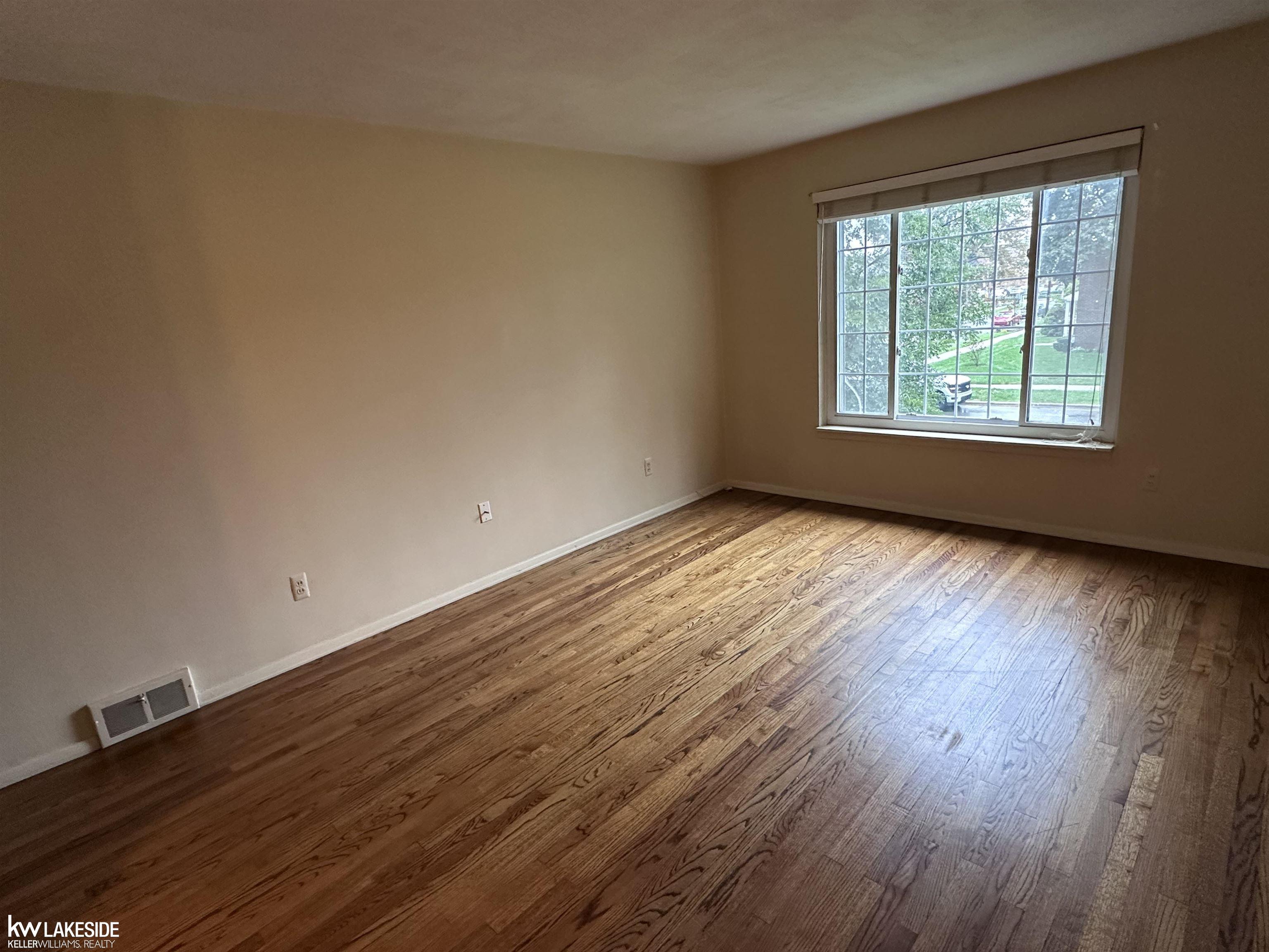 Photo 2 of Condo for sale at 22995 Gary Ln, Saint Clair Shores, MI 48080 | MLS# 58050207871 | Listing updated on 2026-09-12