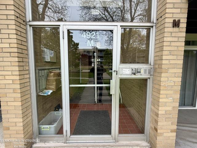 Homes for sale in Royal Oak, MI | 4921 Crooks Rd, Royal Oak, MI 48073 | MLS# 50207947