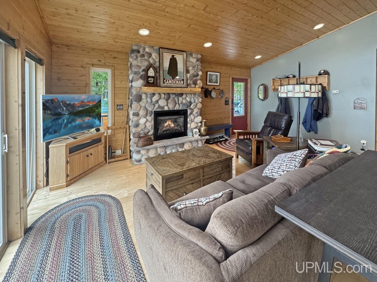 MLS 50208096 Large photo number 7 