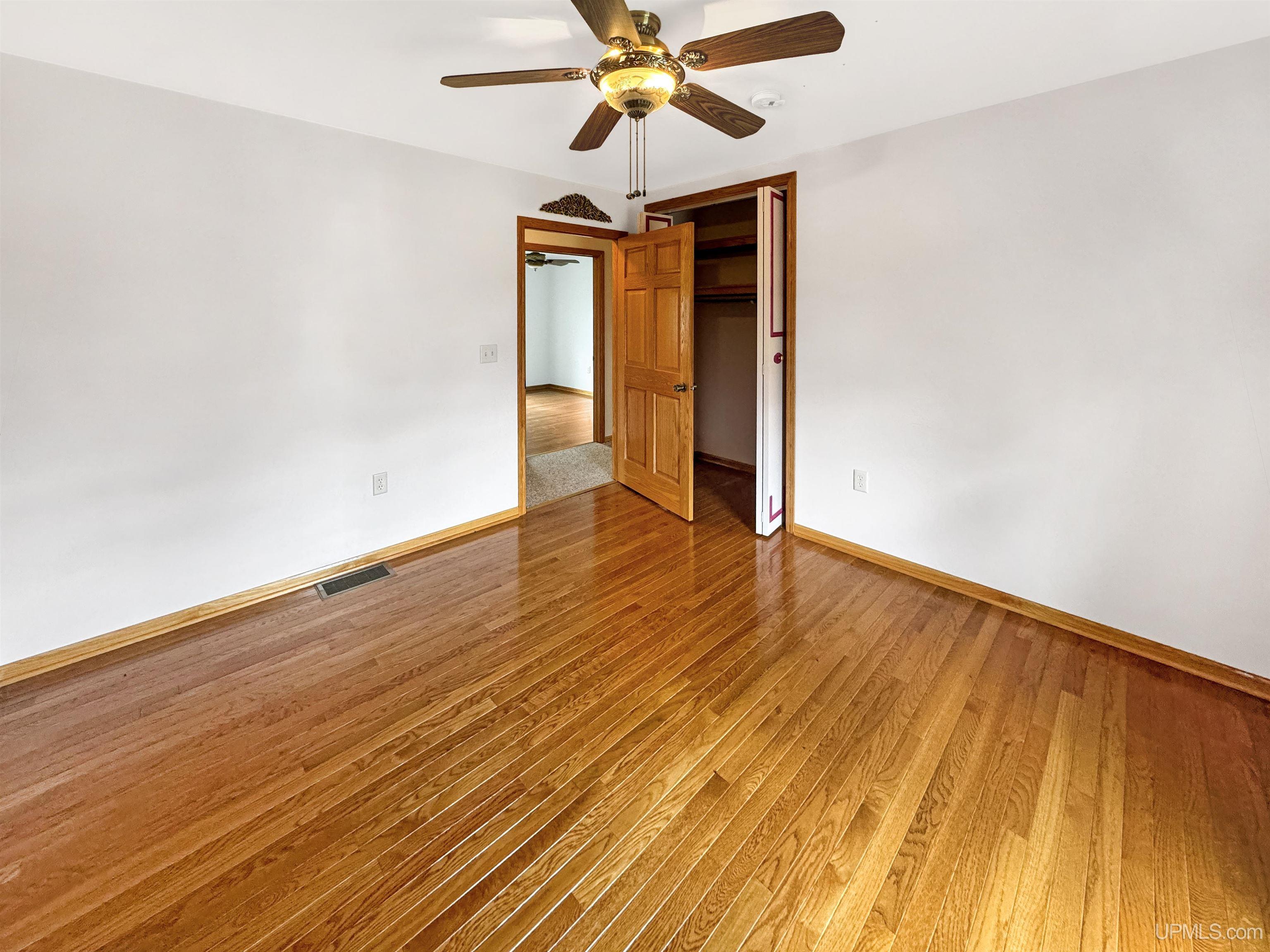 MLS 50208158 Large photo number 34 