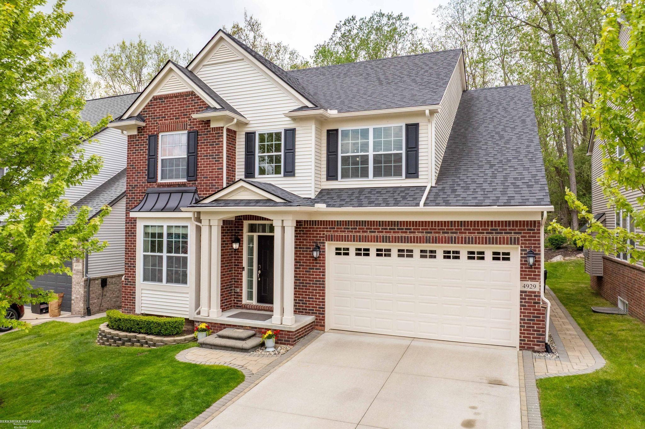 4929 W Stonegate Circle