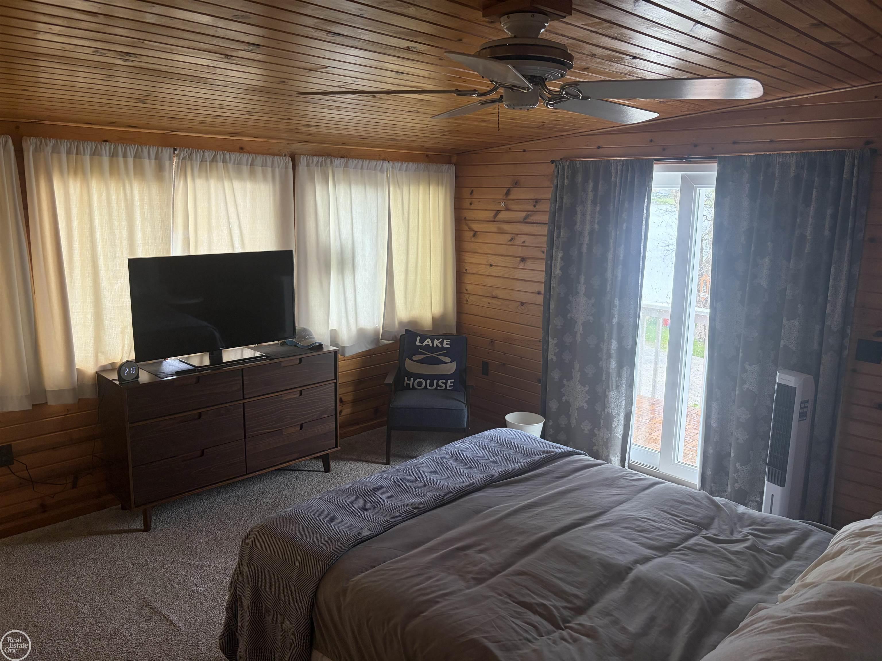 2100 Gray Park Drive photo 11