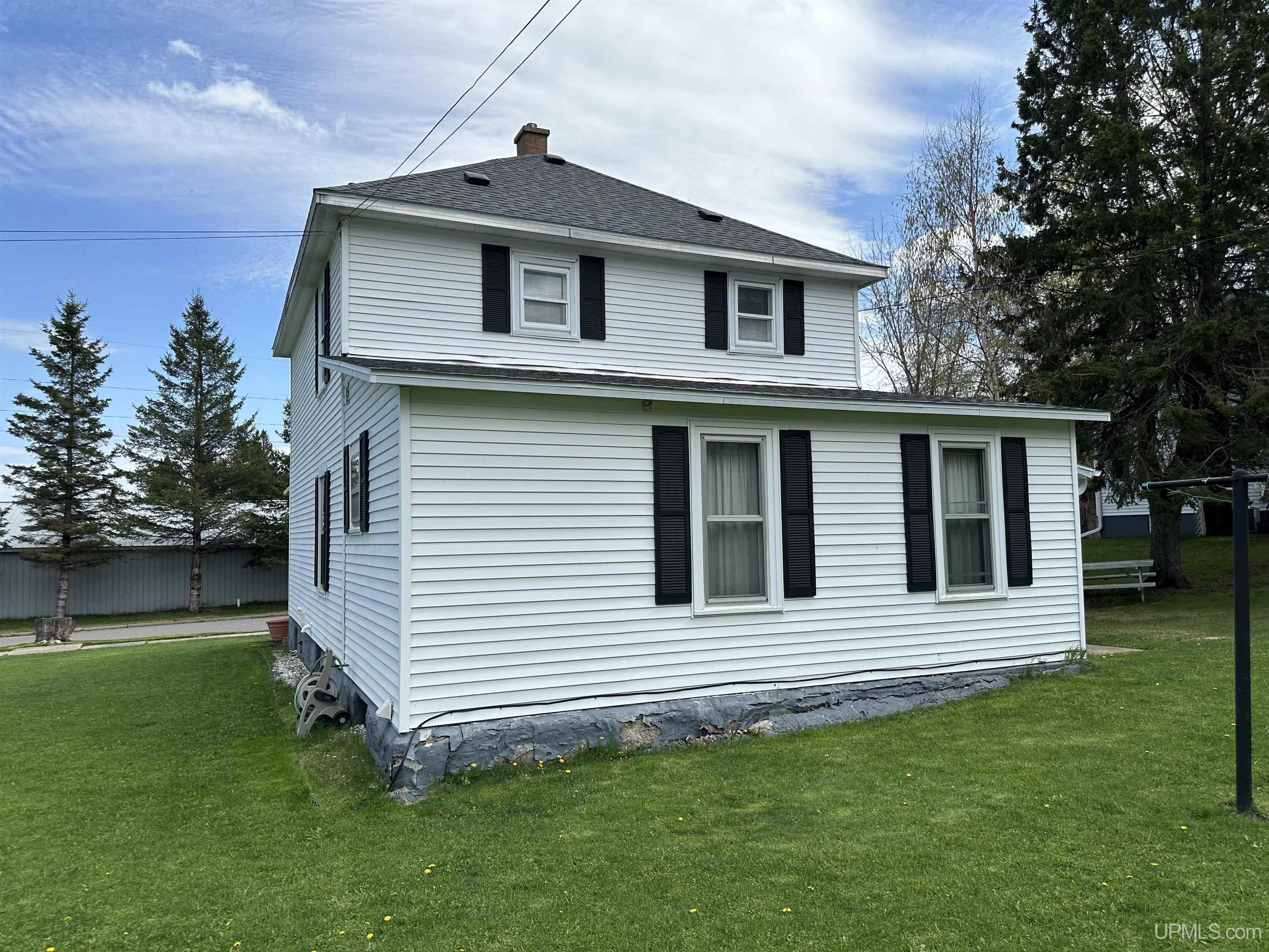 MLS 50208224 Large photo number 4 