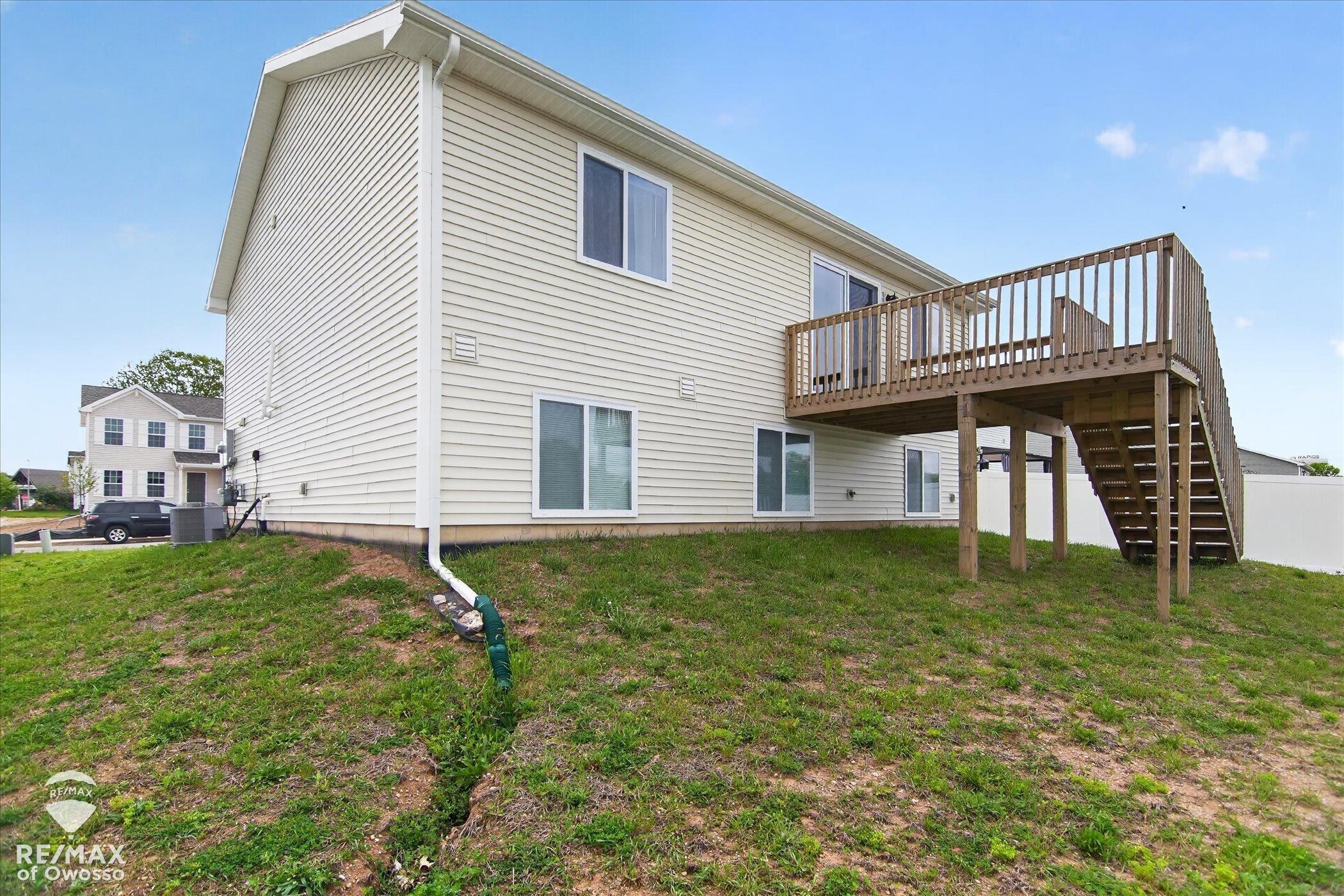 Homes for sale in Eaton Rapids, MI | 604 Muirfield Dr, Eaton Rapids, MI 48827 | MLS# 50208453