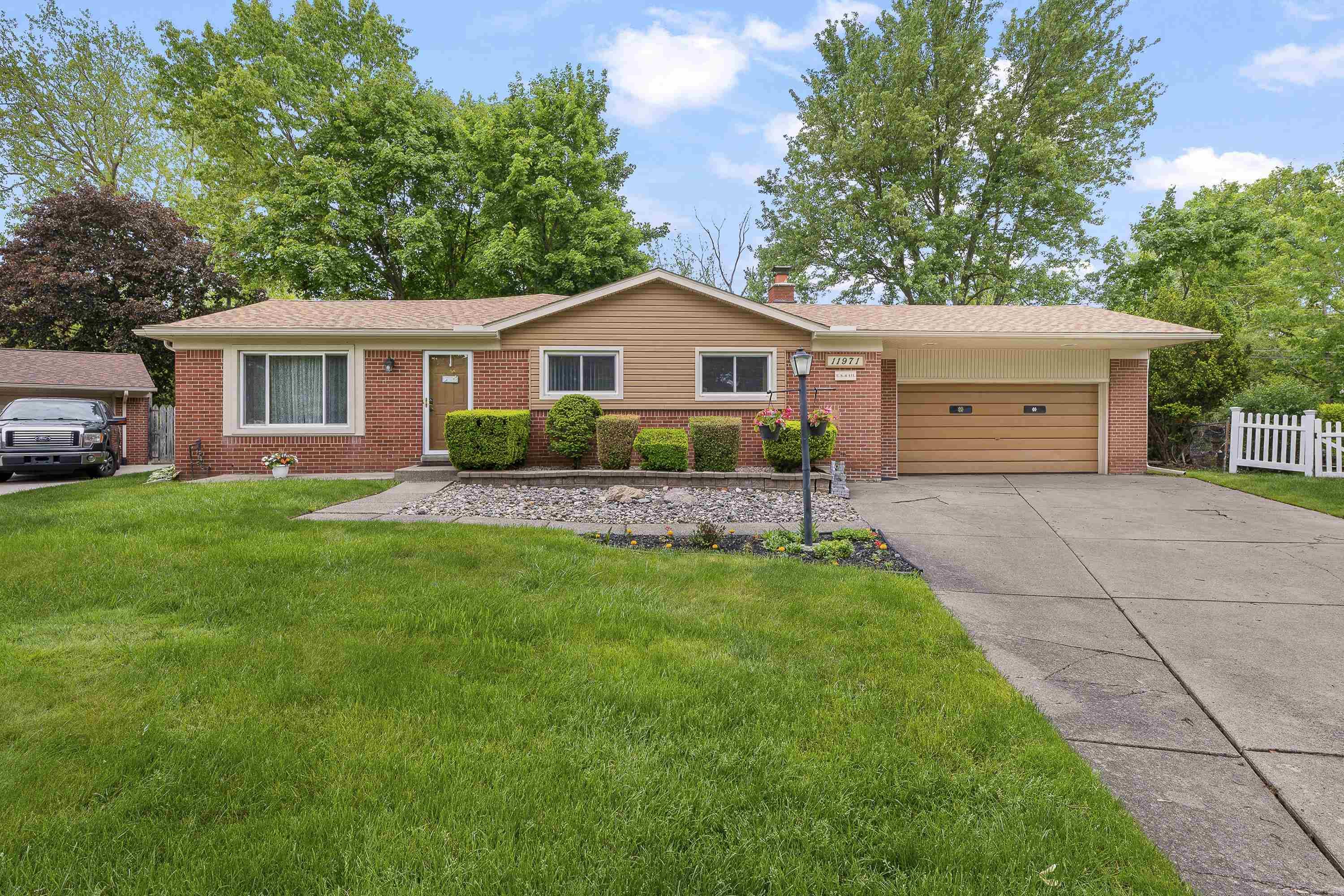 11971 Fairview DR SterlingHeightsCity_Macomb Michigan 48312