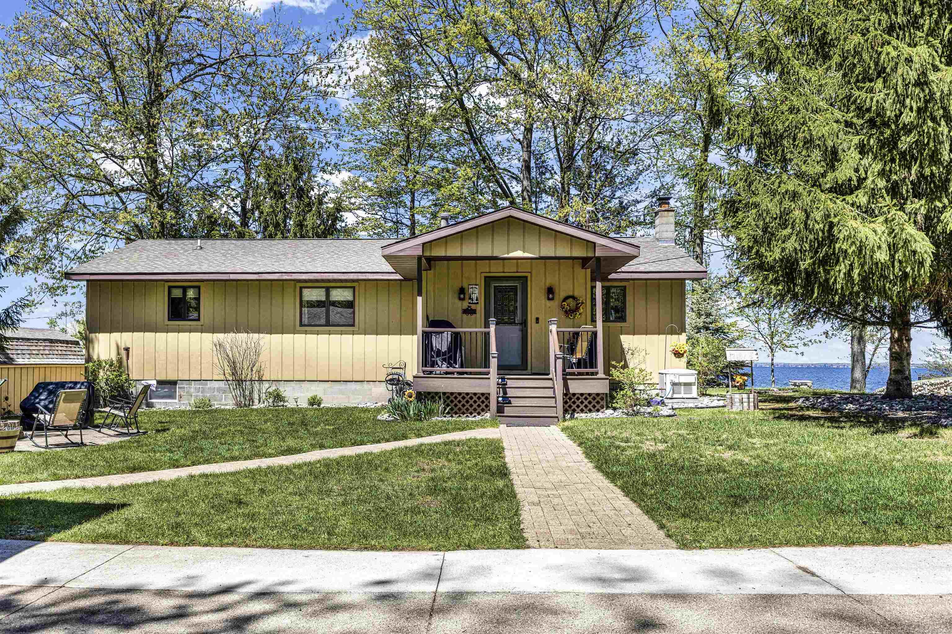 Homes for sale in Denton Township Roscommon, MI | 115 Logan Ave, Denton Township Roscommon, MI 48629 | MLS# 58050208613