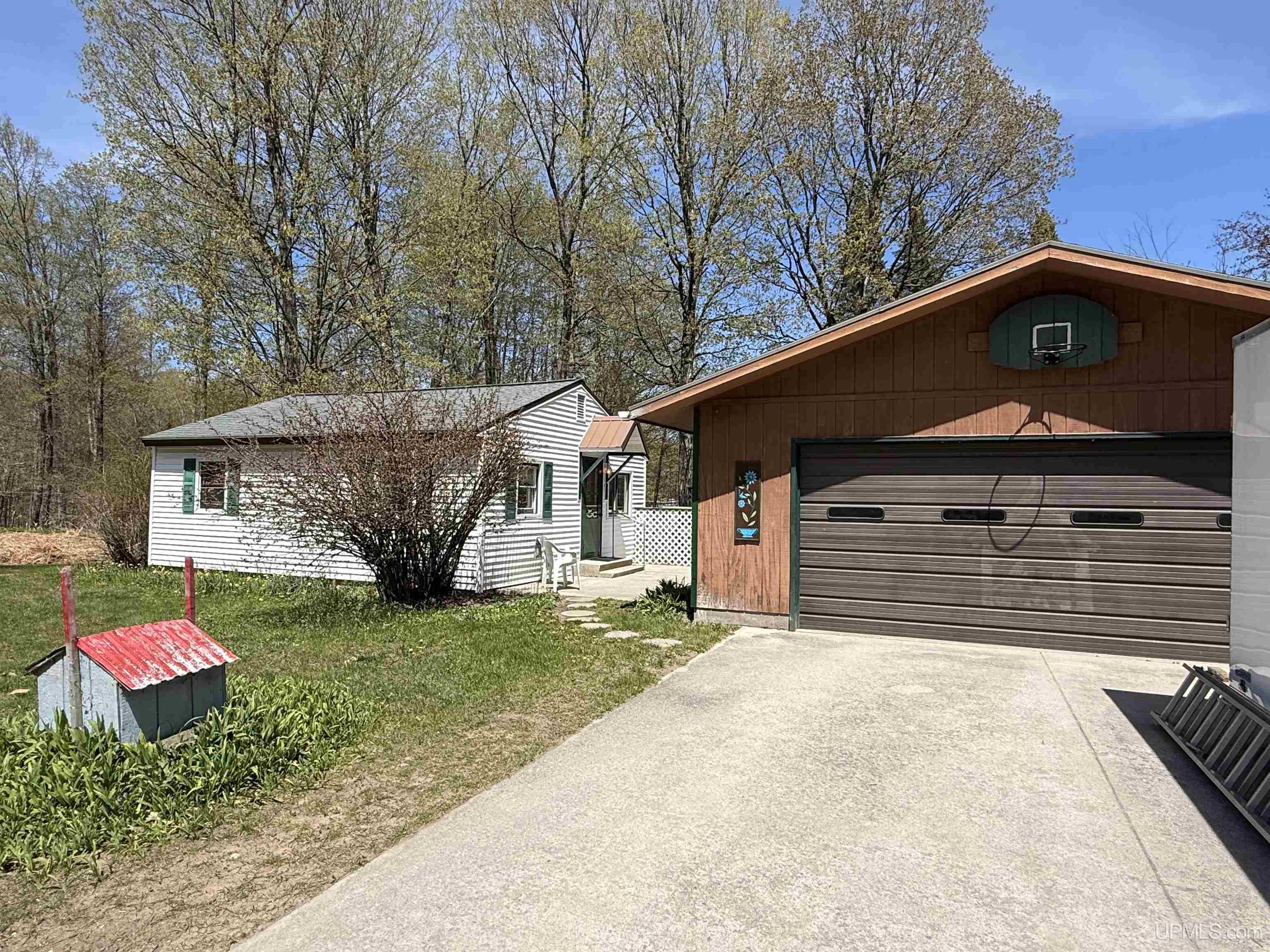 3rd image of 9640 W Dusty Ln, Manistique, MI 49854 | MLS# 50208647