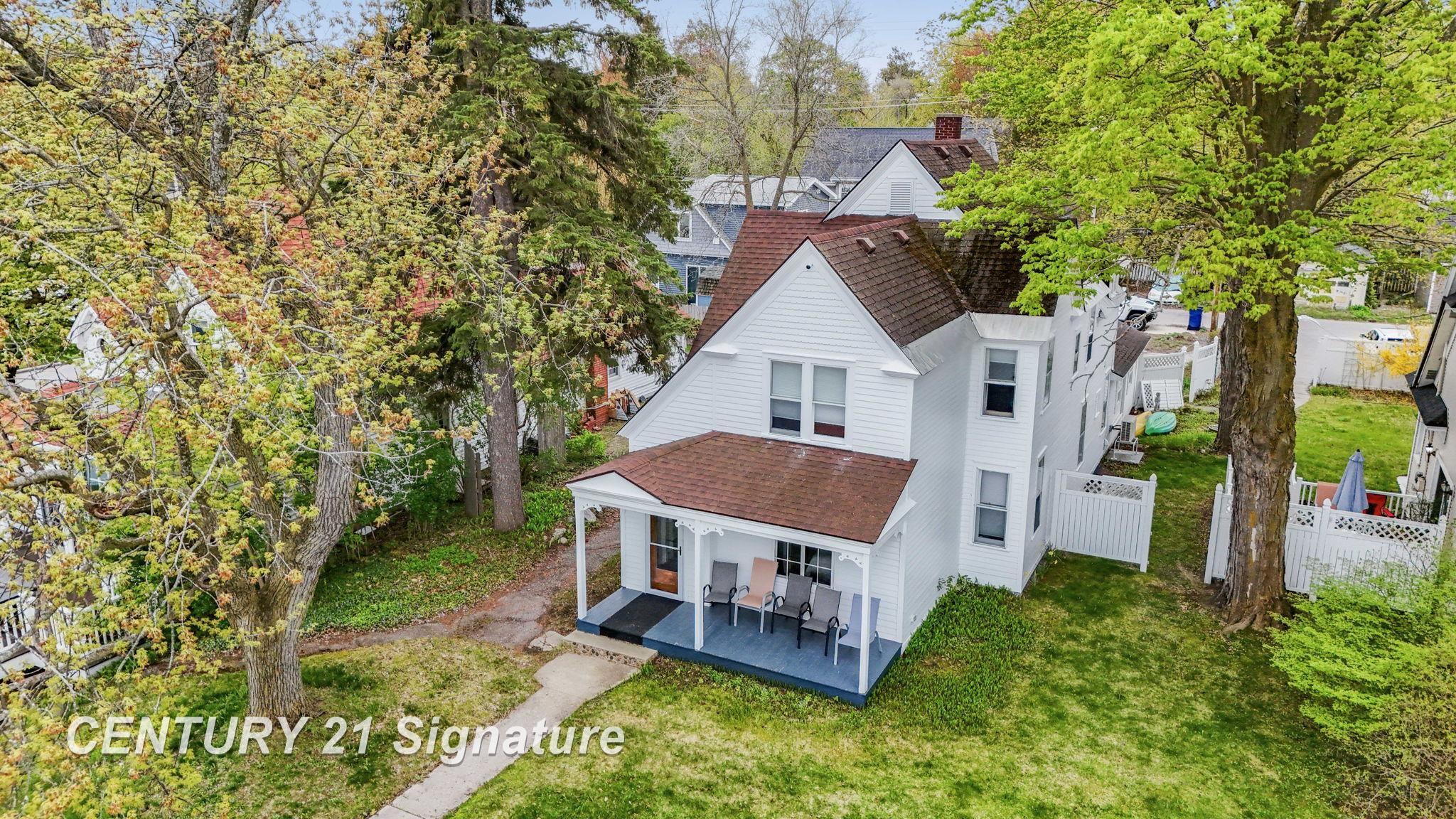Photo 1 of Multi family home for sale at 607 W Front St, Traverse City, MI 49684 | MLS# 61050208734 | Listing updated on 2026-09-28