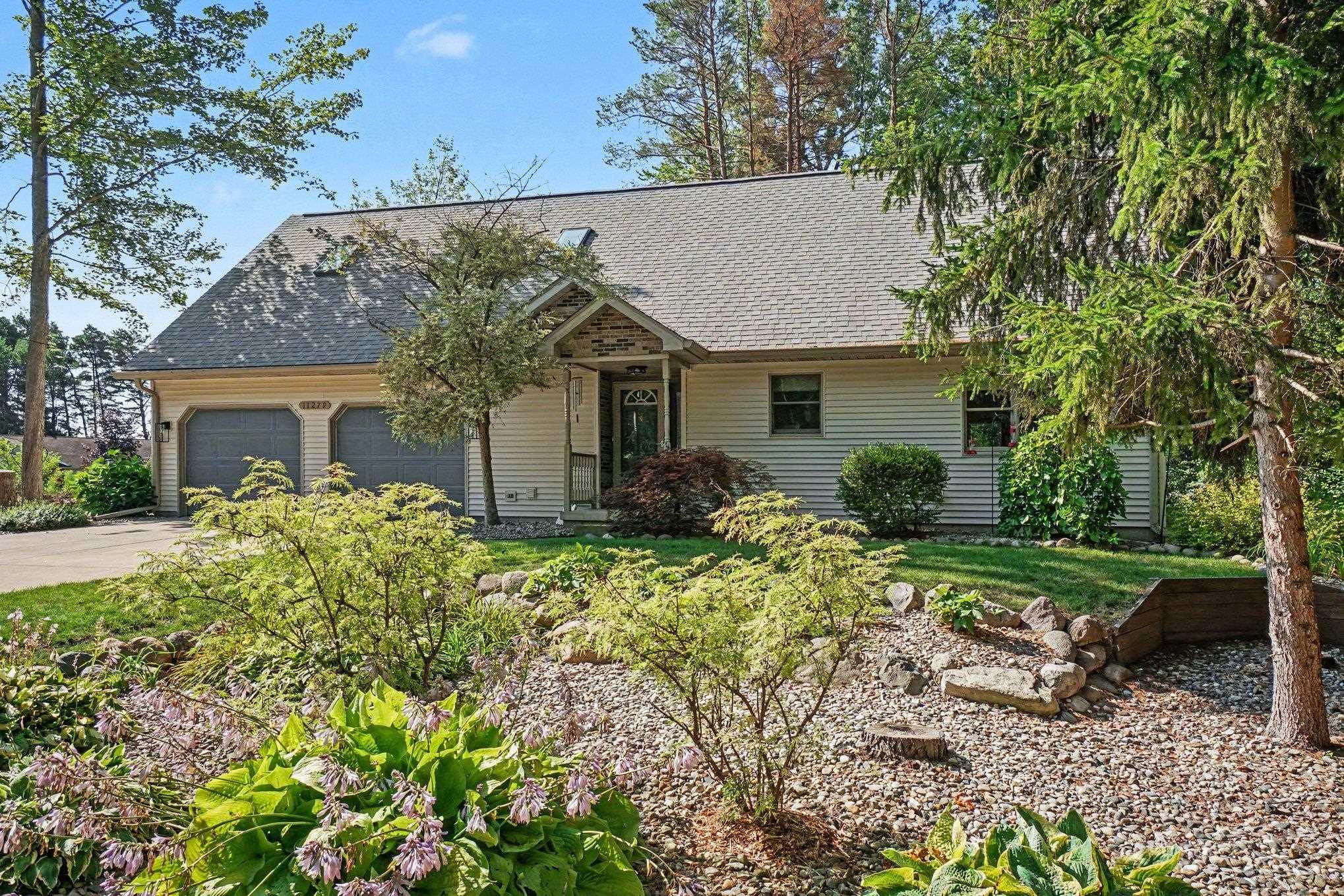 2nd image of 11279 Sarle Rd, Freeland, MI 48623 | MLS# 50208805