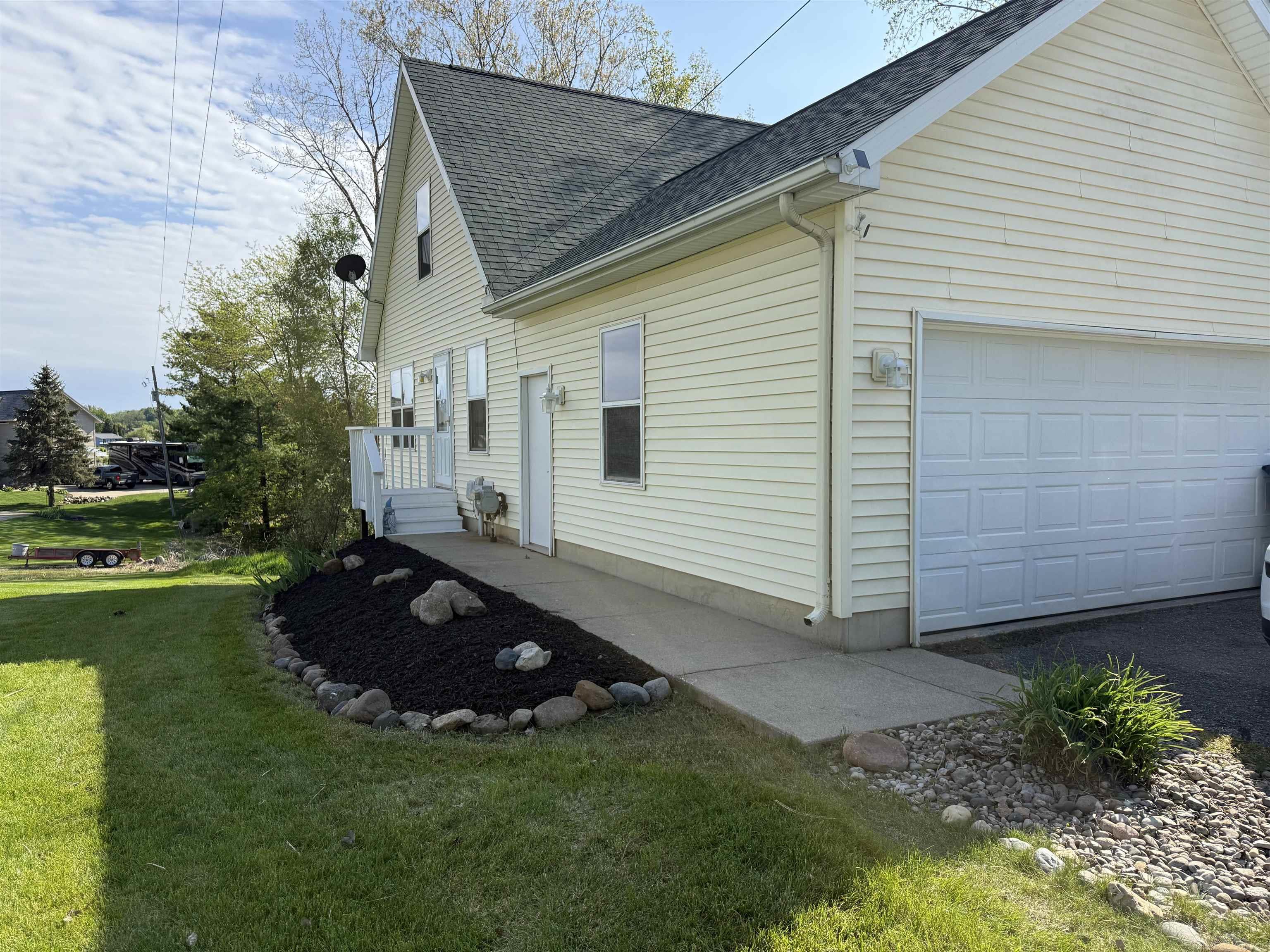 Homes for sale in Cement City, MI | 14235 Northmoor Dr, Cement City, MI 49233 | MLS# 50208840
