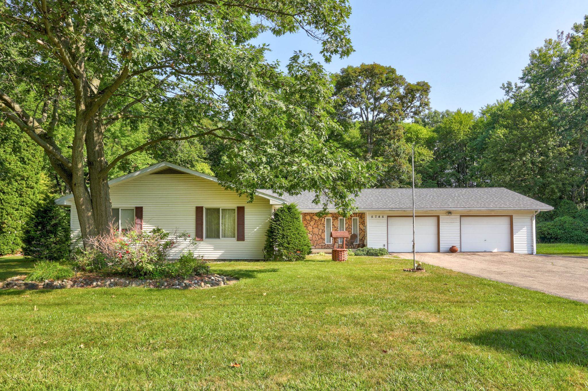 Single family home for sale at 5745 E Townline Rd, Birch Run, MI 48415 | MLS# 61050208936