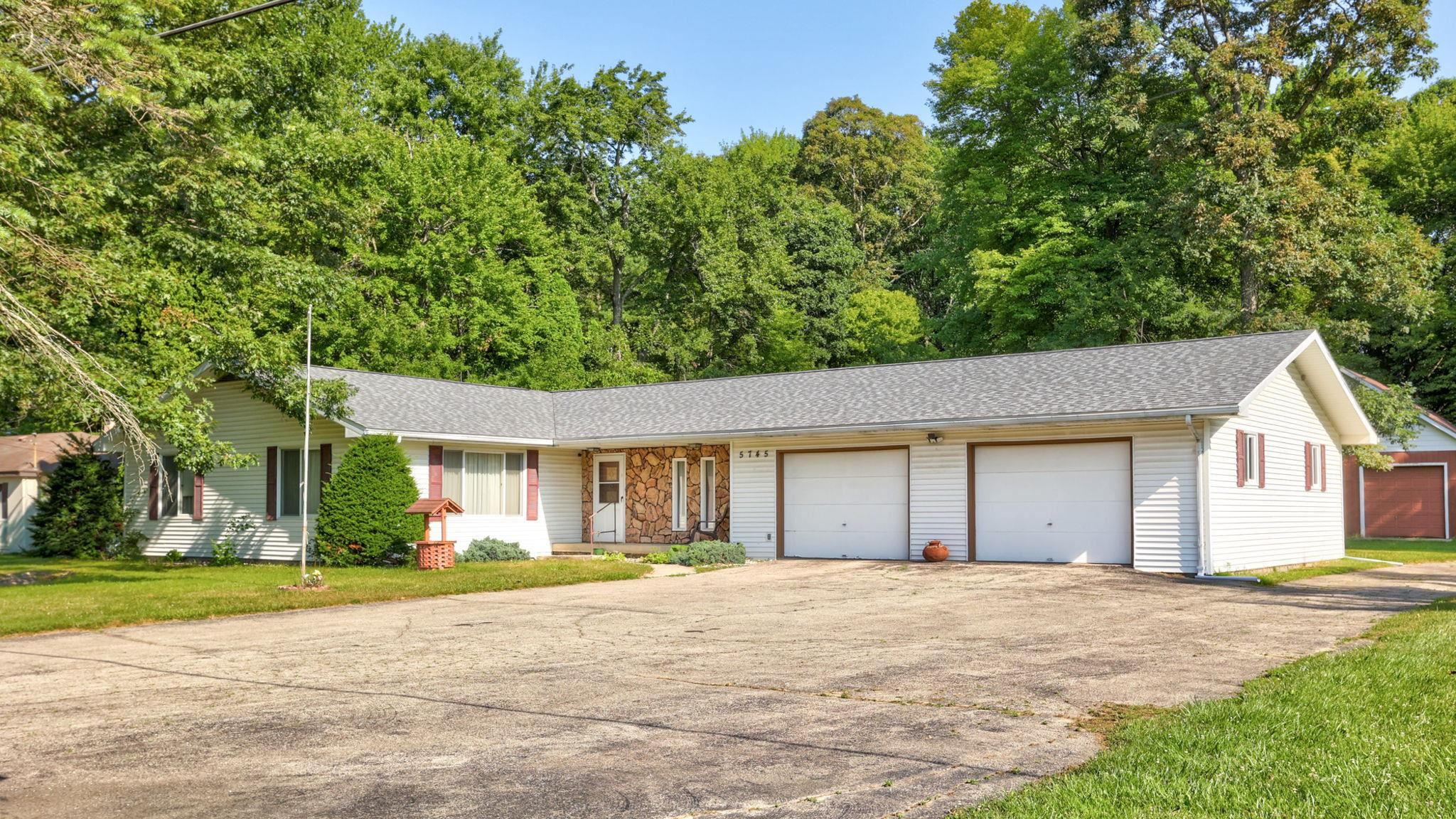 Photo 2 of Single family home for sale at 5745 E Townline Rd, Birch Run, MI 48415 | MLS# 61050208936 | Listing updated on 2026-10-01