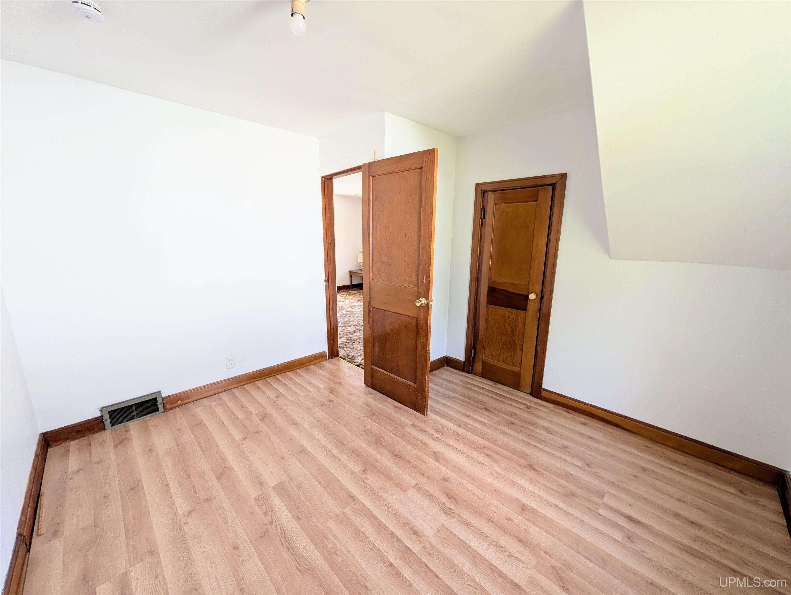 MLS 50208992 Large photo number 9 