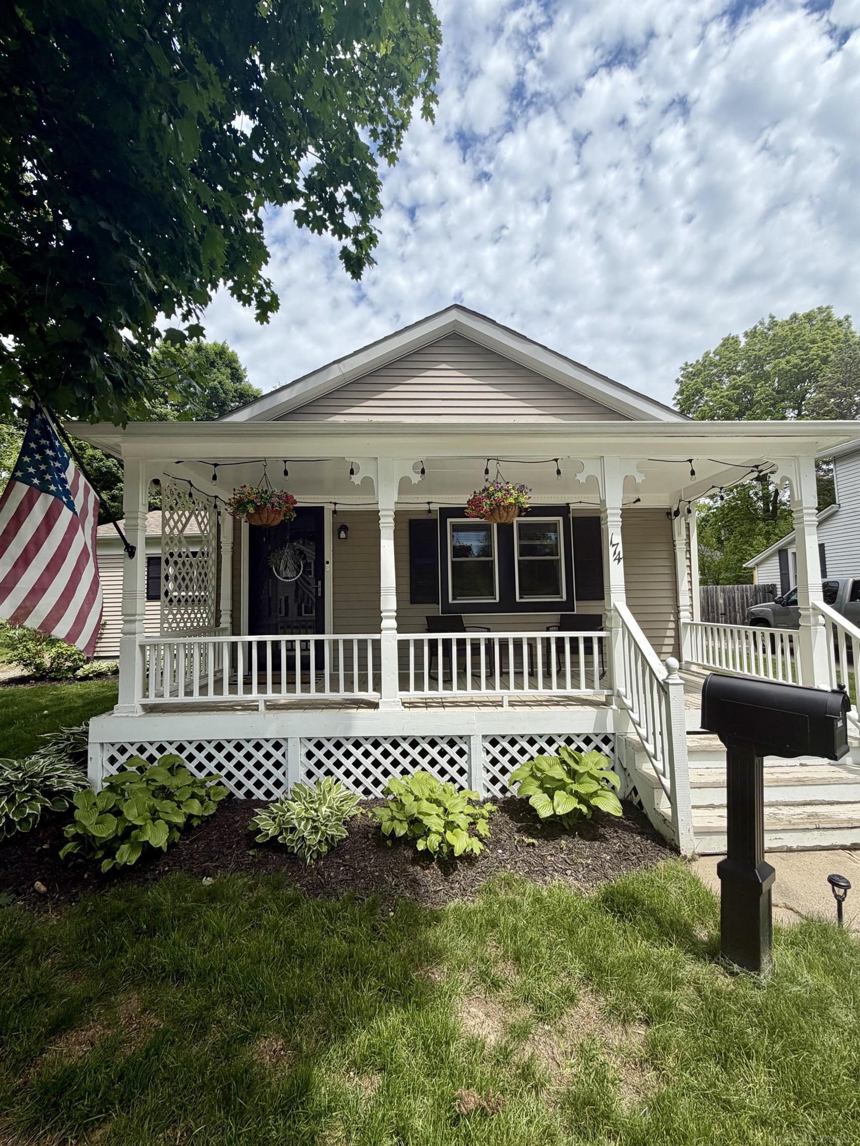174 Benjamin Street