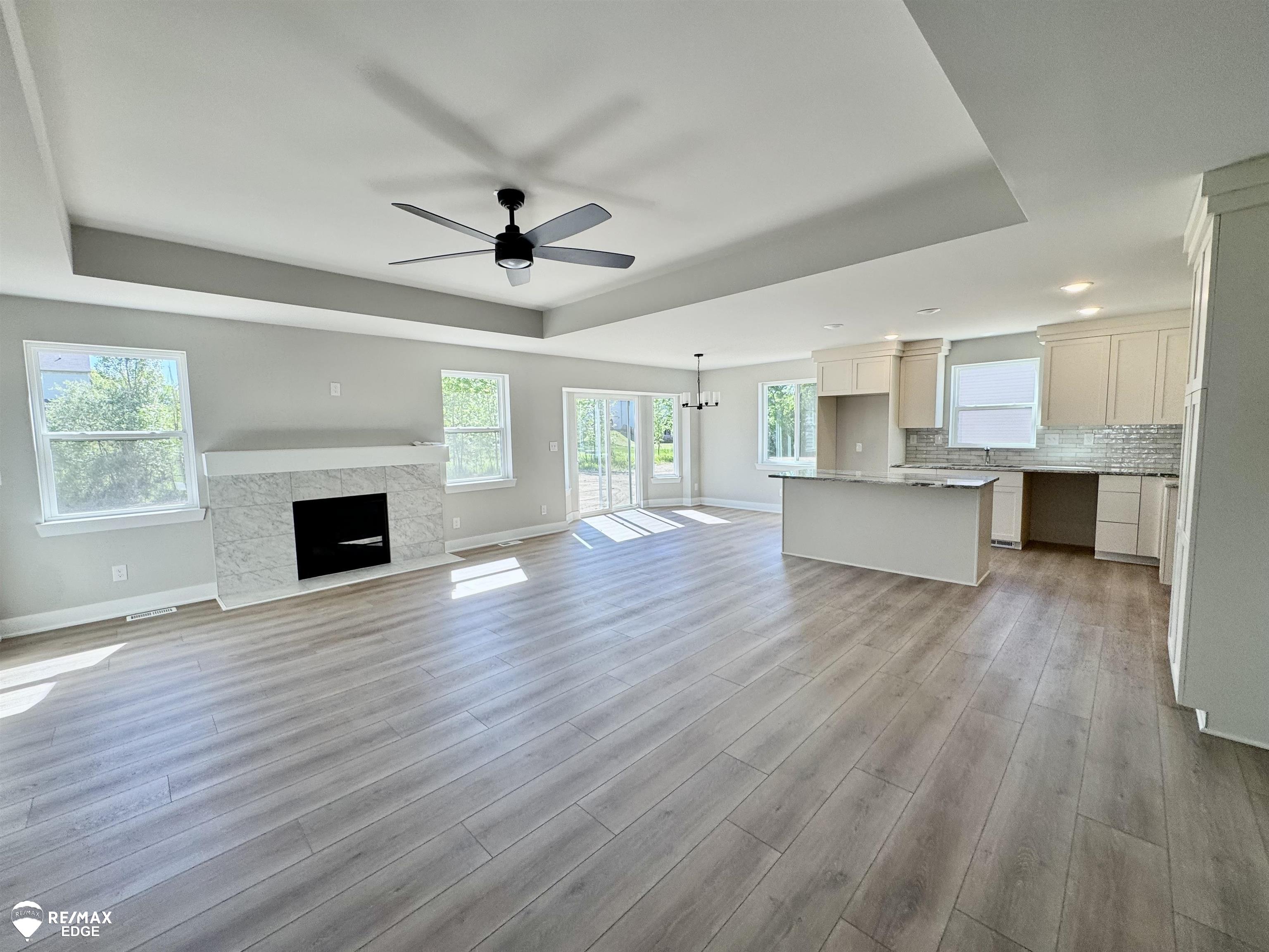 Photo 4 of Single family home for sale at 8323 Peninsula Cir, Grand Blanc, MI 48439 | MLS# 5050209043 | Listing updated on 2026-09-16