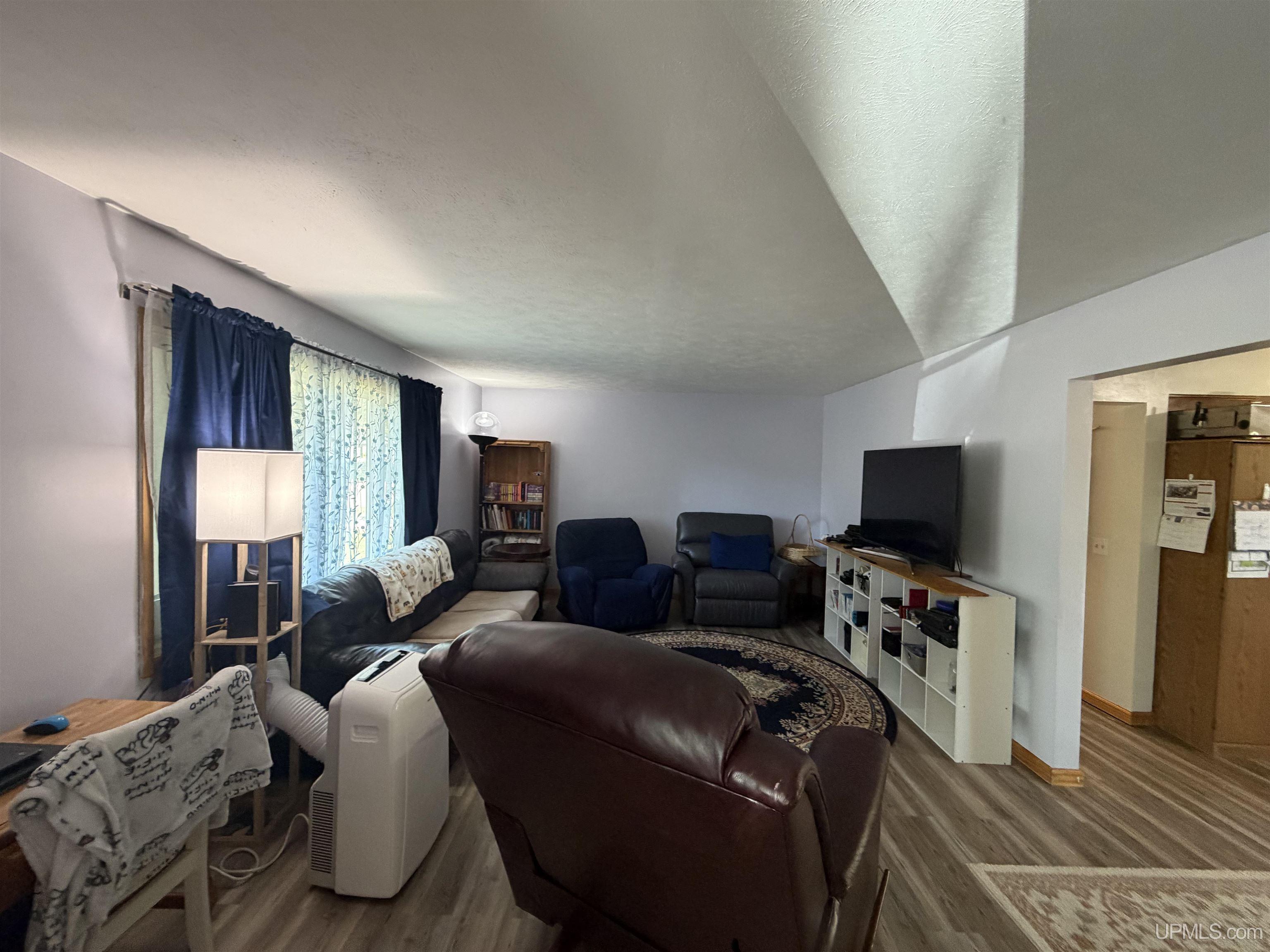 MLS 50209167 Large photo number 4 