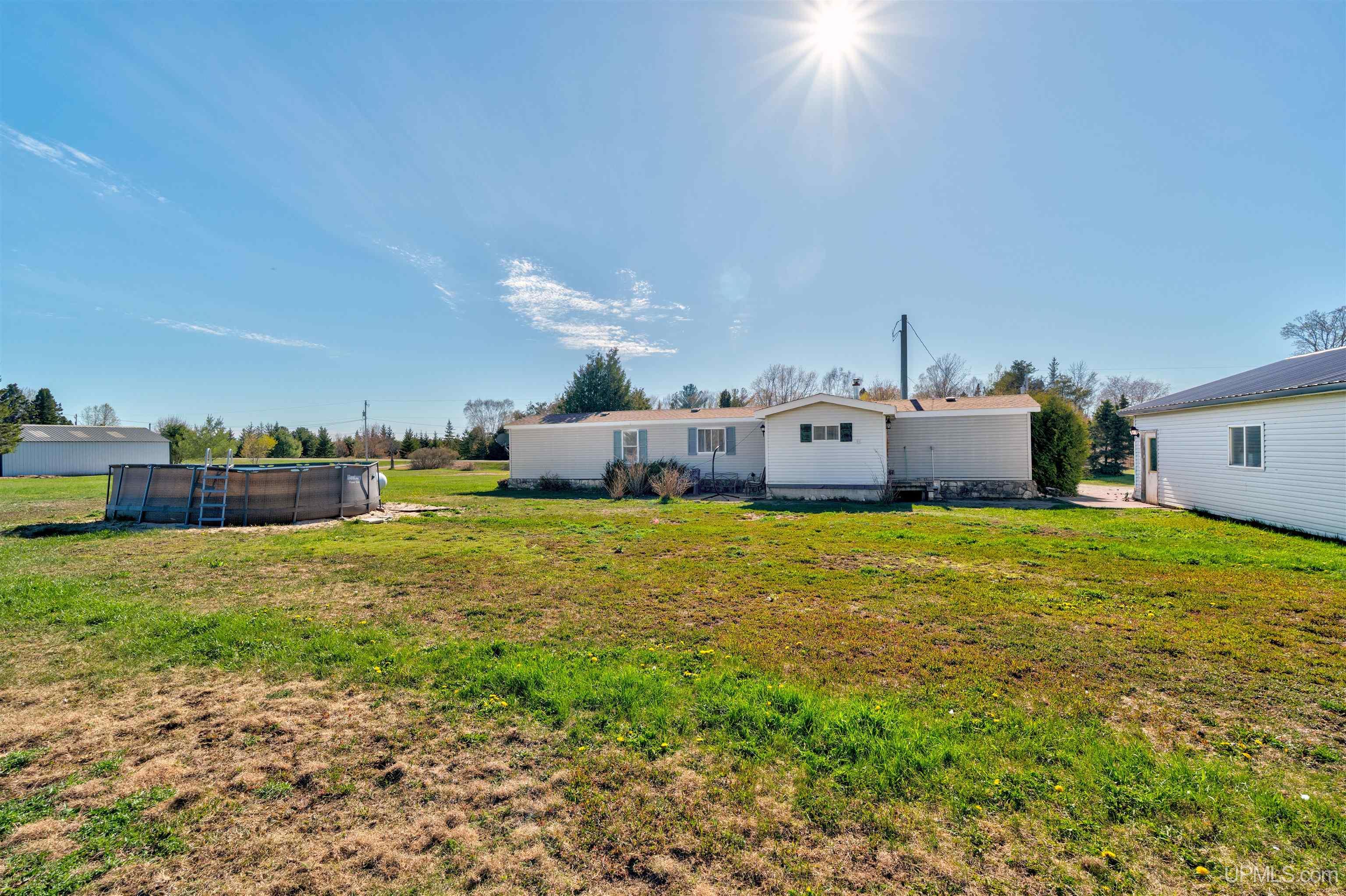 Homes for sale in Manistique, MI | 1356 W Kendall Rd, Manistique, MI 49854 | MLS# 50209262