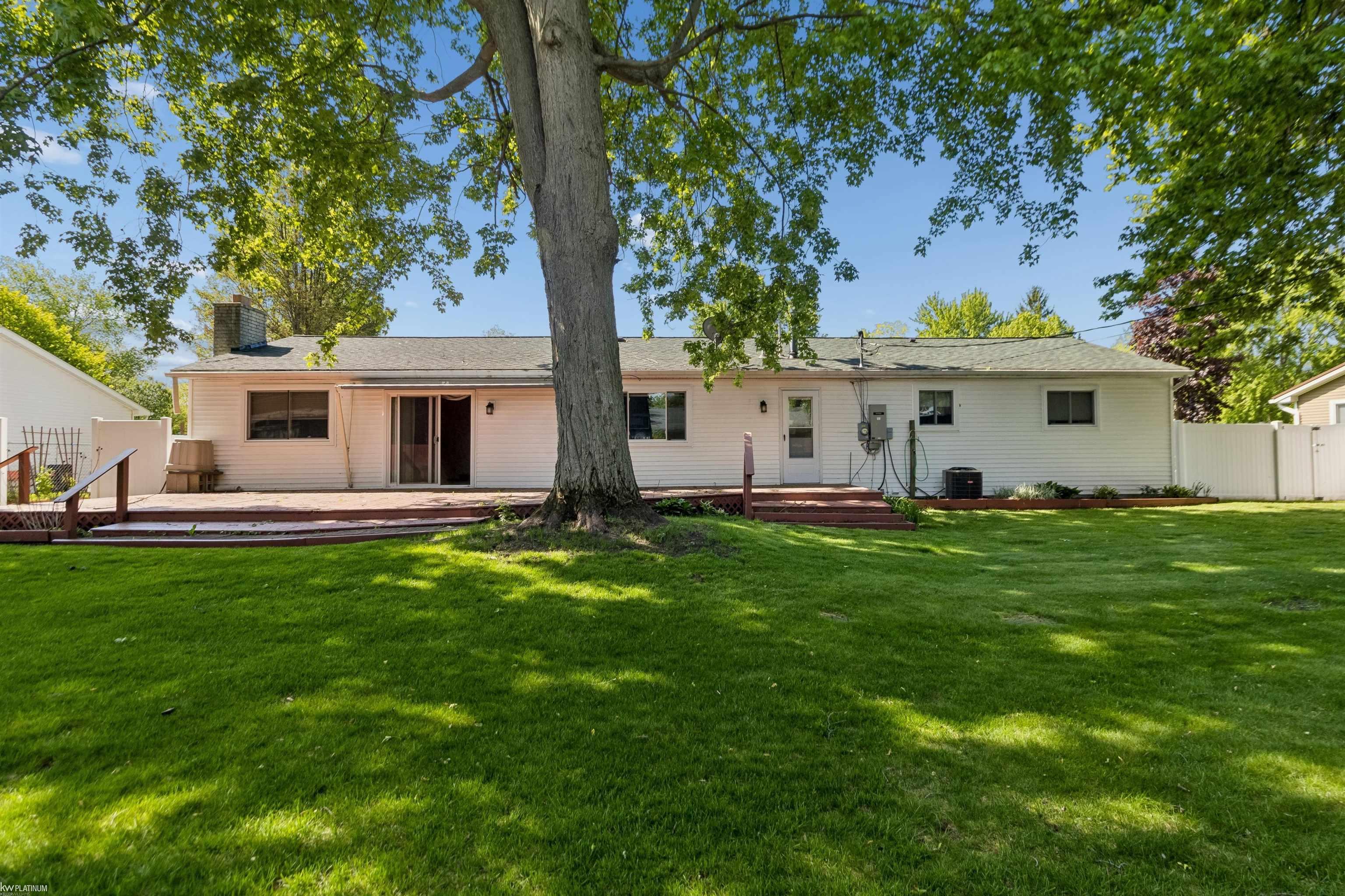 Homes for sale in Fort Gratiot Charter Township St Clair, MI | 3238 S Shoreview Dr, Fort Gratiot Charter Township St Clair, MI 48059 | MLS# 58050209336