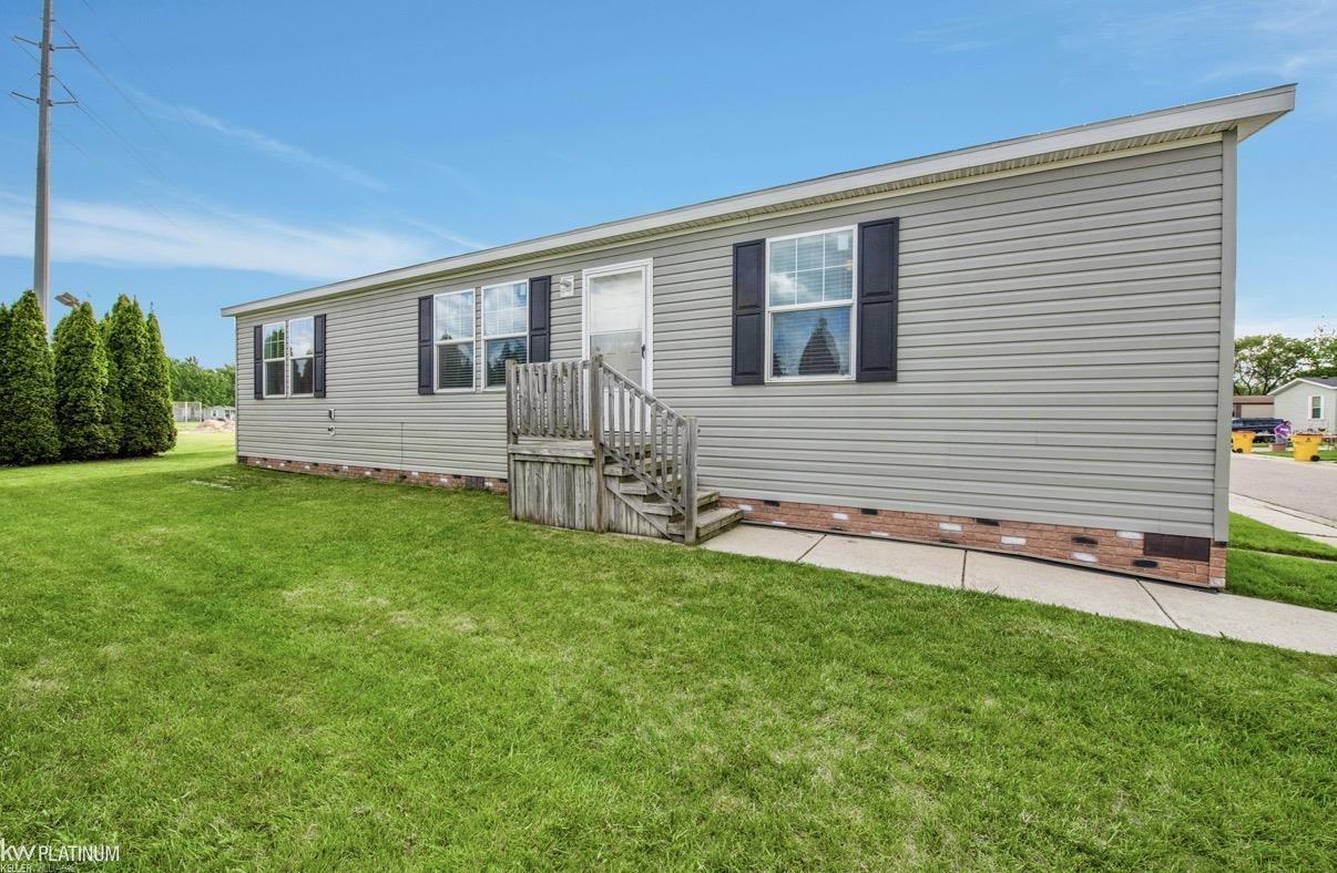 Homes for sale in Macomb Township Macomb, MI | 17128 Scarborough Dr, Macomb Township Macomb, MI 48044 | MLS# 58050209384