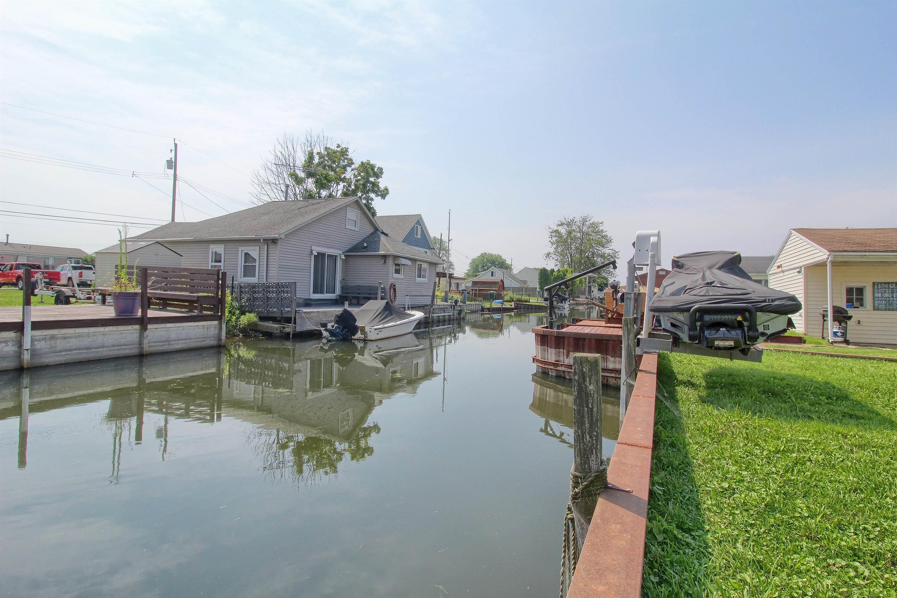 Homes for sale in Harrison Charter Township Macomb, MI | 37924 Maplehill St, Harrison Charter Township Macomb, MI 48045 | MLS# 58050209404