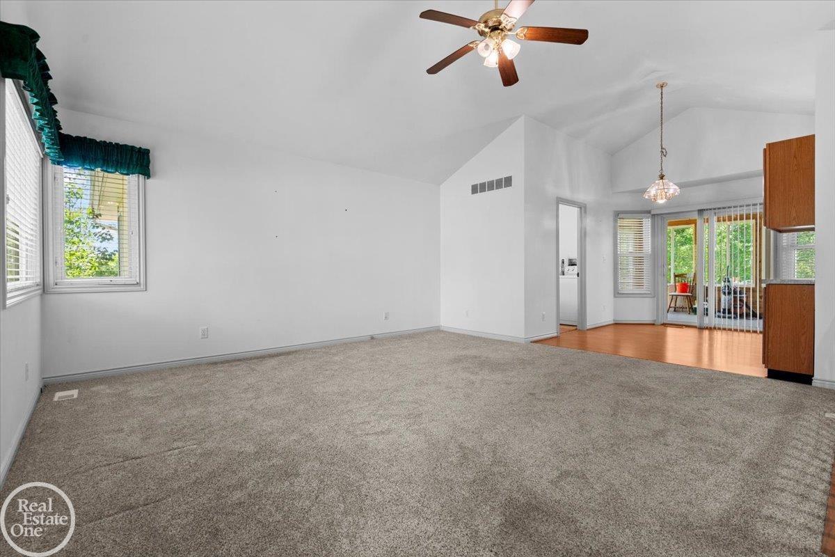 93 Brown City Road photo 8