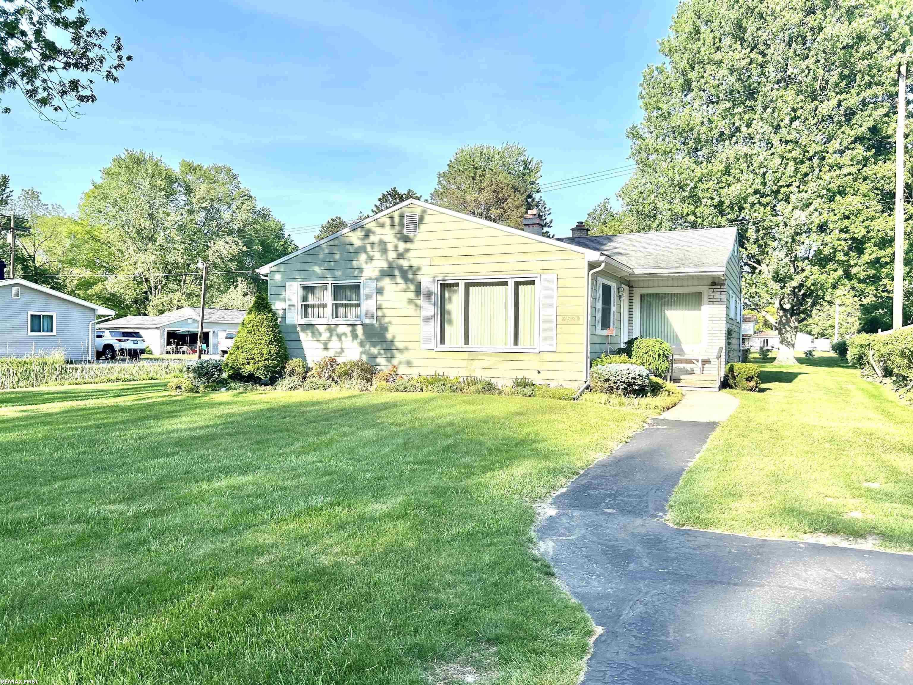 Homes for sale in Fort Gratiot Charter Township St Clair, MI | 3520 State Rd, Fort Gratiot Charter Township St Clair, MI 48059 | MLS# 58050209424