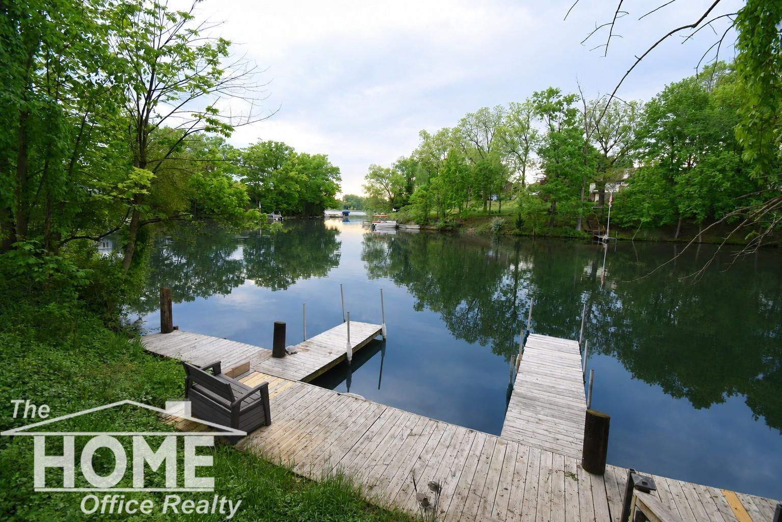 Photo 2 of Single family home for sale at 1910 Lake Ct, Owosso, MI 48867 | MLS# 50209541 | Listing updated on 2026-09-02