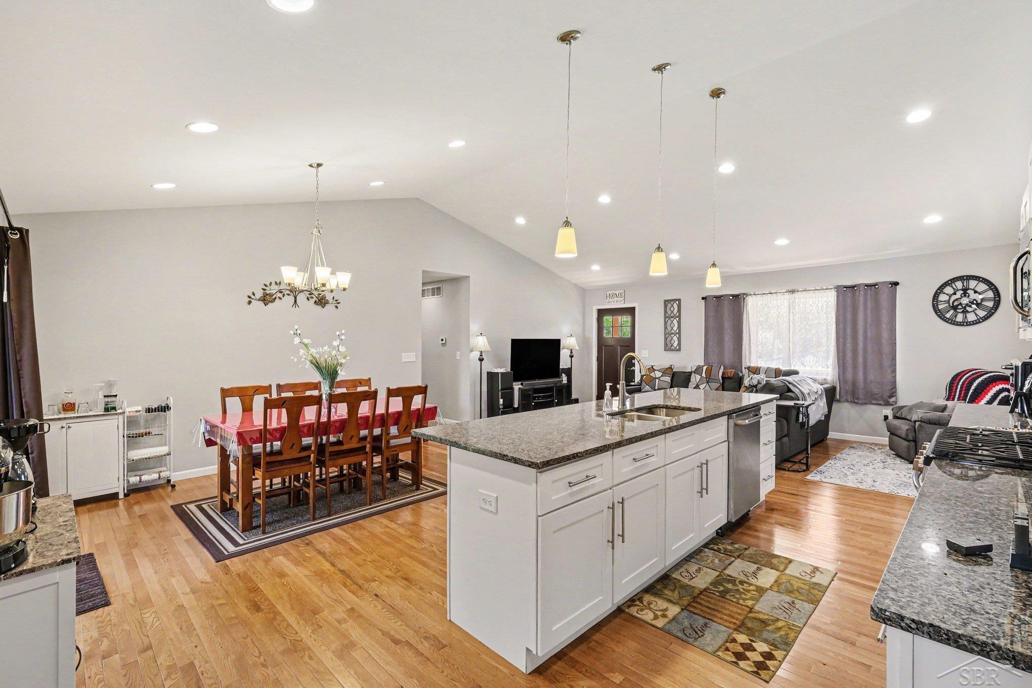 2700 Reed Road photo 7