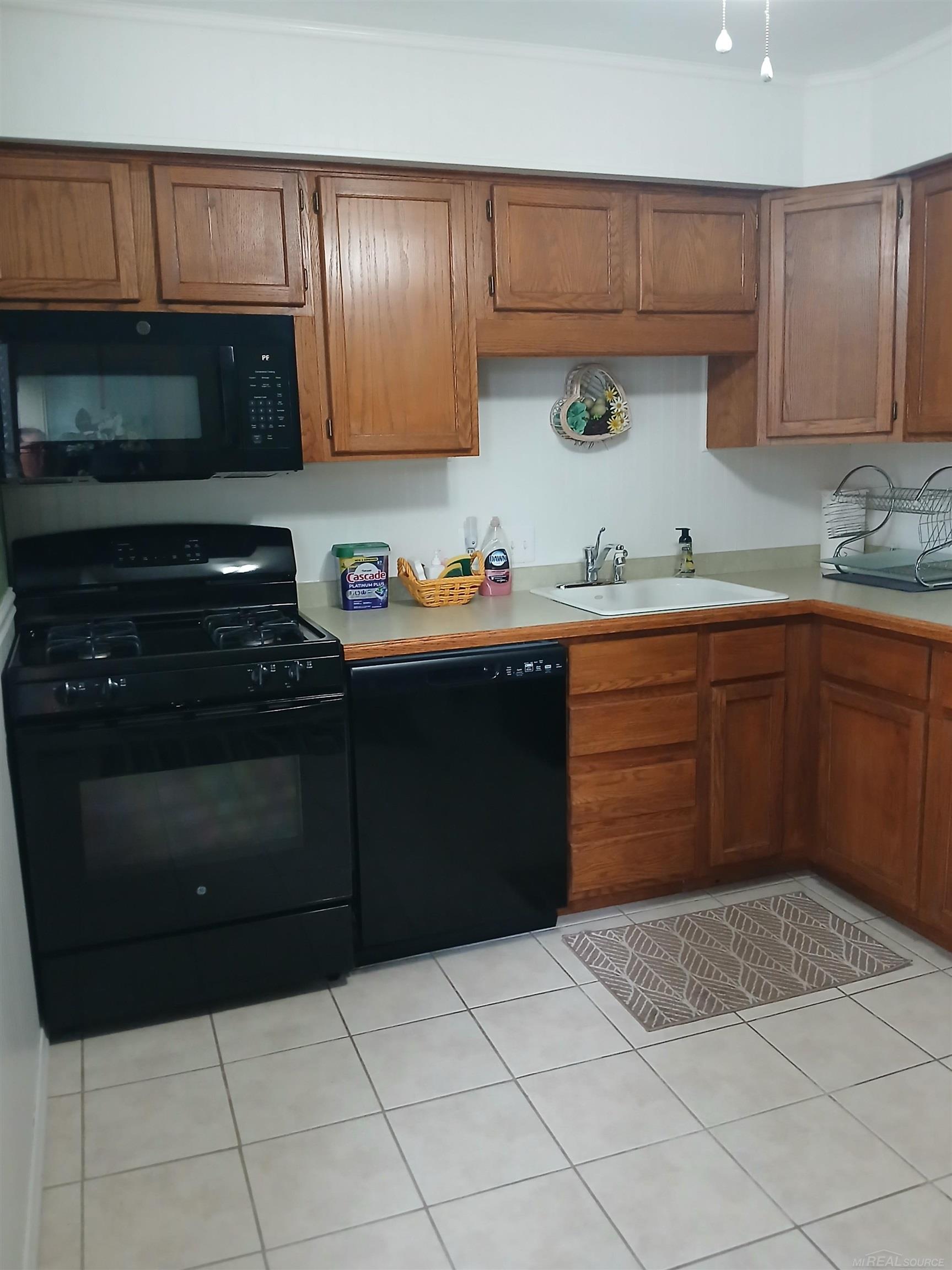 Photo 4 of Condo for sale at 29130 Tessmer Ct, Madison Heights, MI 48071 | MLS# 58050209586 | Listing updated on 2026-09-06