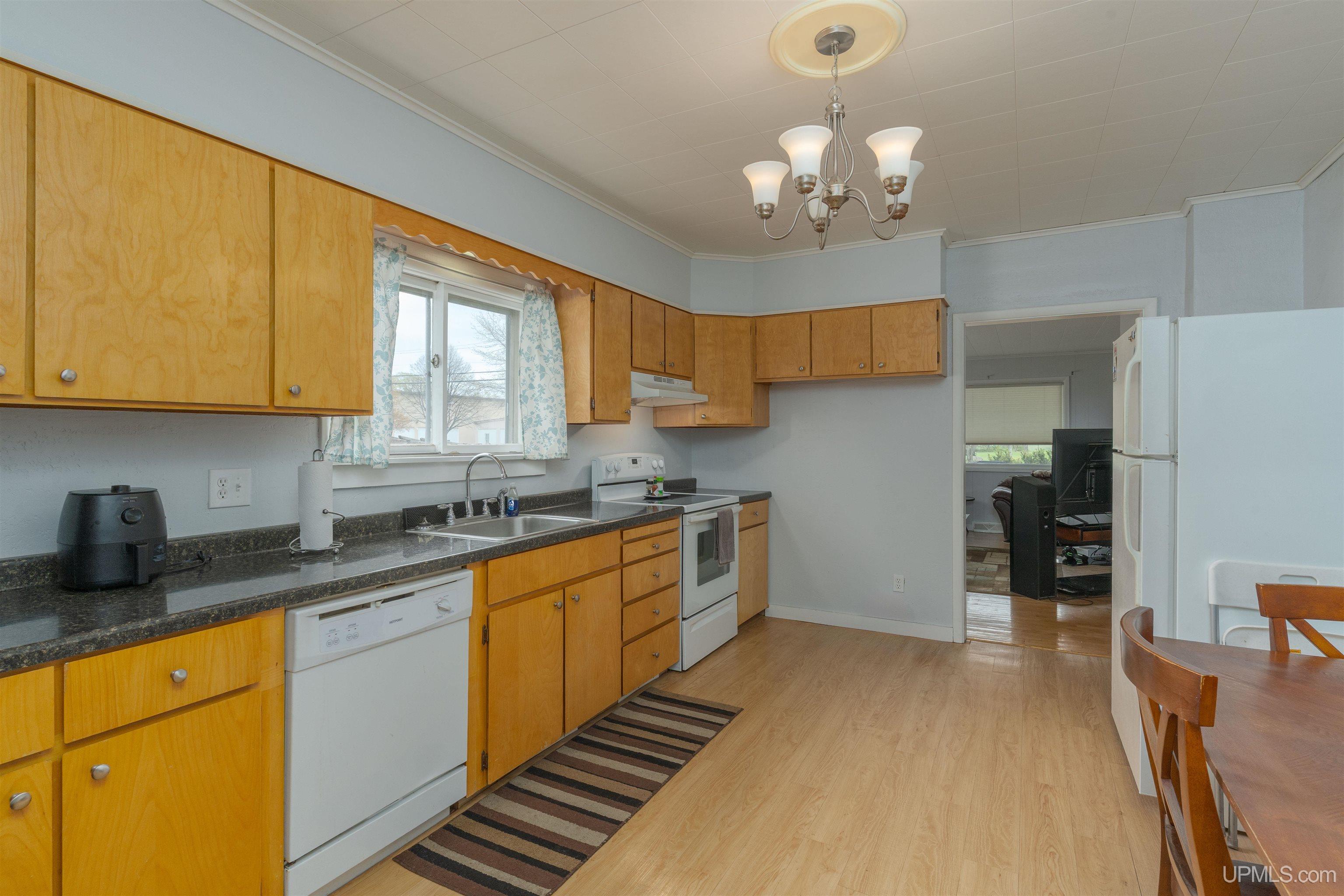 MLS 50209602 Large photo number 8 