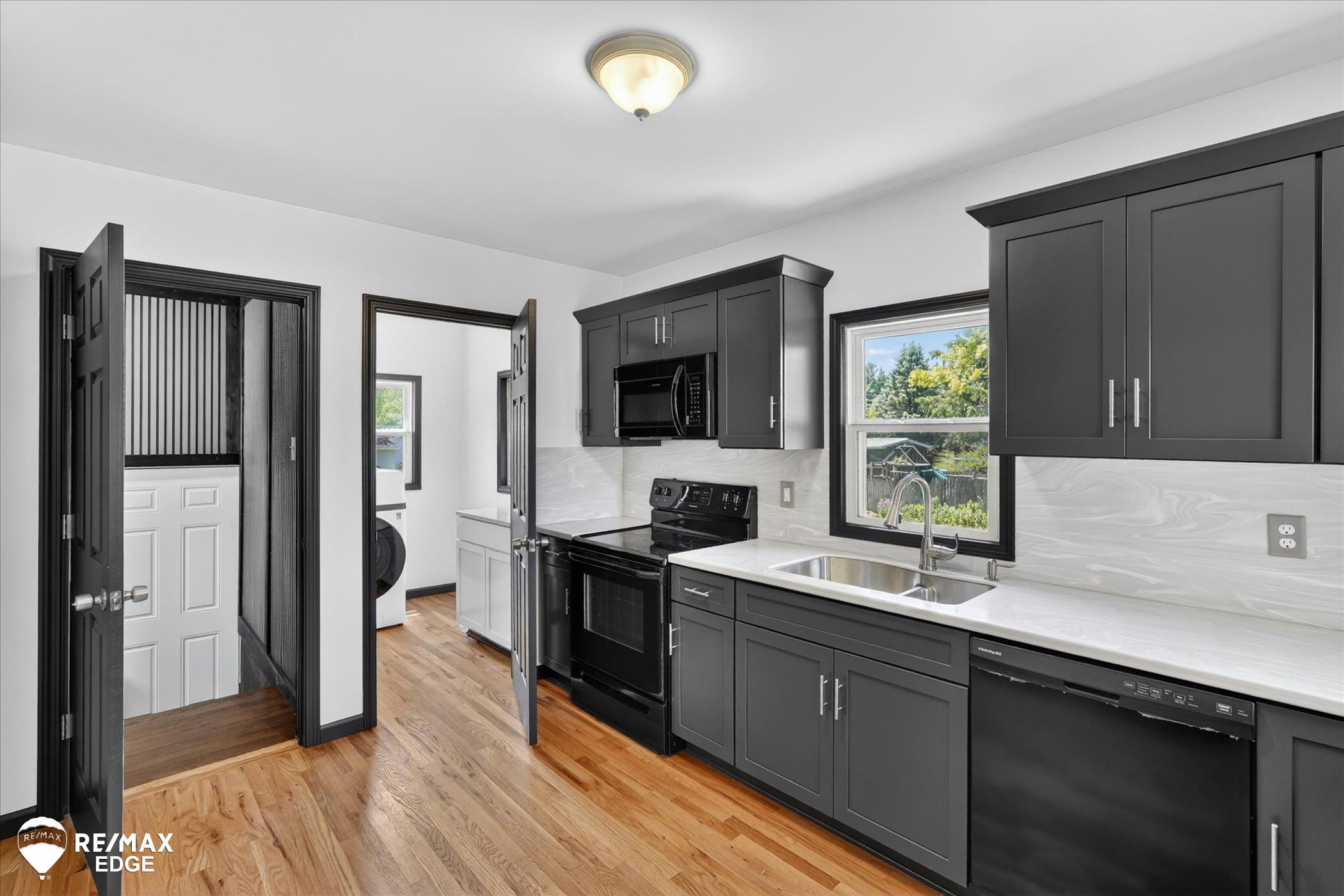 5233 Pratt Road photo 13