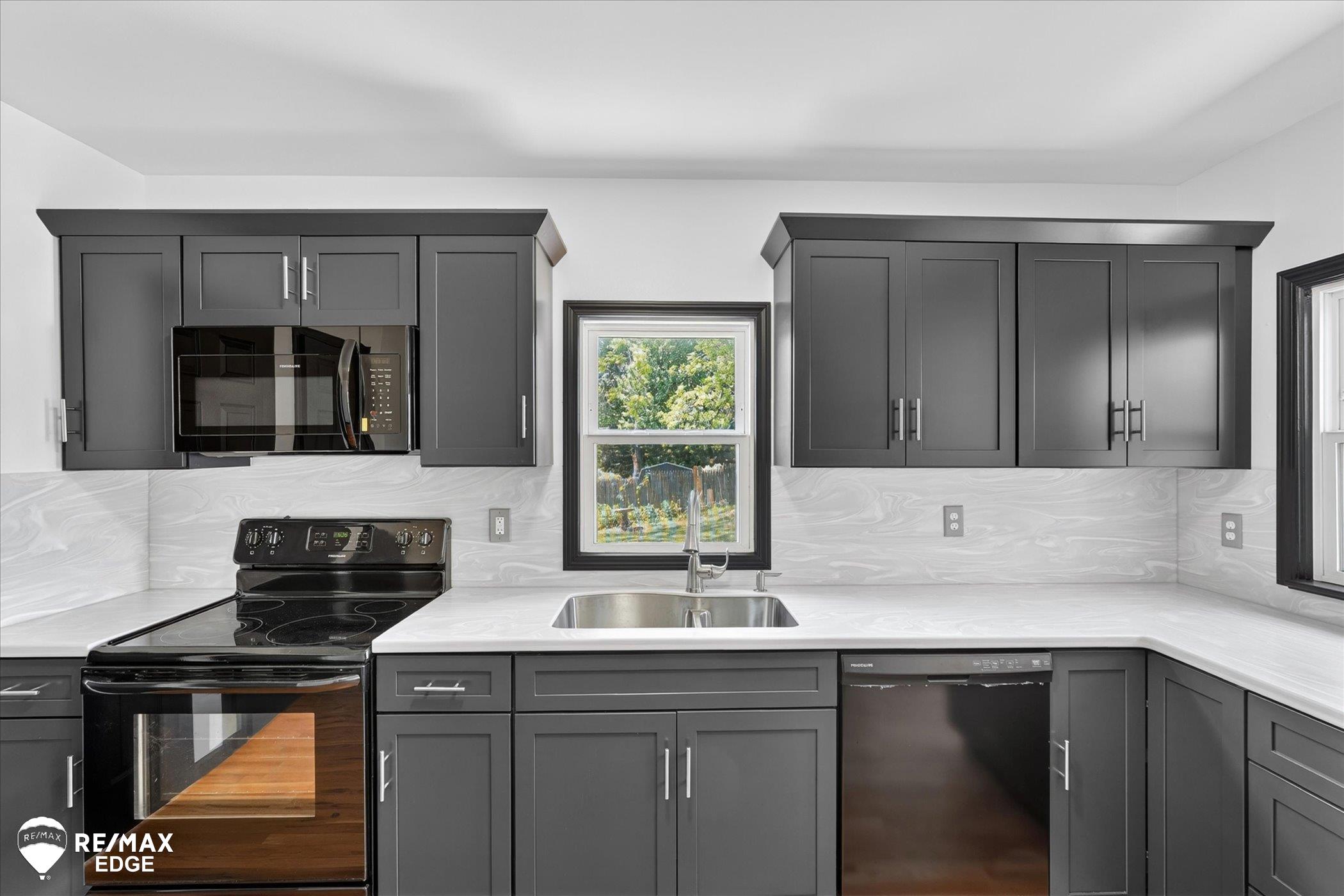 5233 Pratt Road photo 16