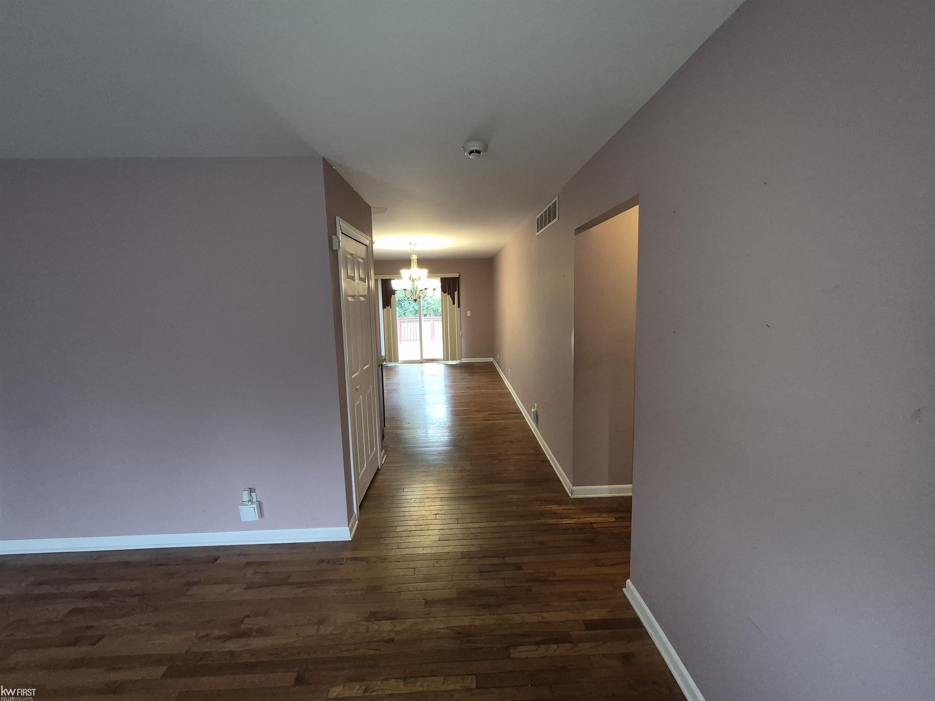 3rd image of 1282 Arrowhead Dr, Burton, MI 48509 | MLS# 50209669