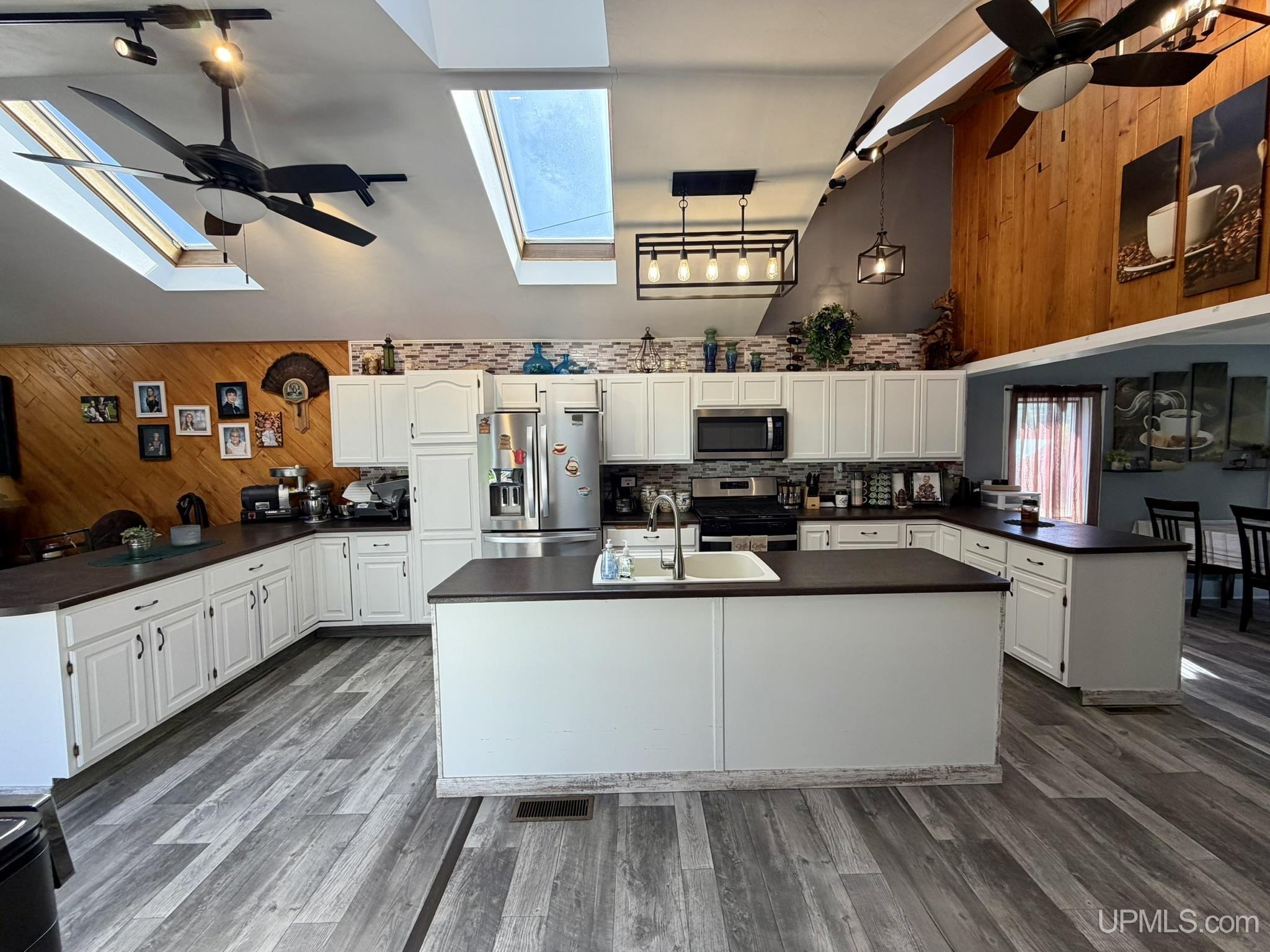 MLS 50209812 Large photo number 7 