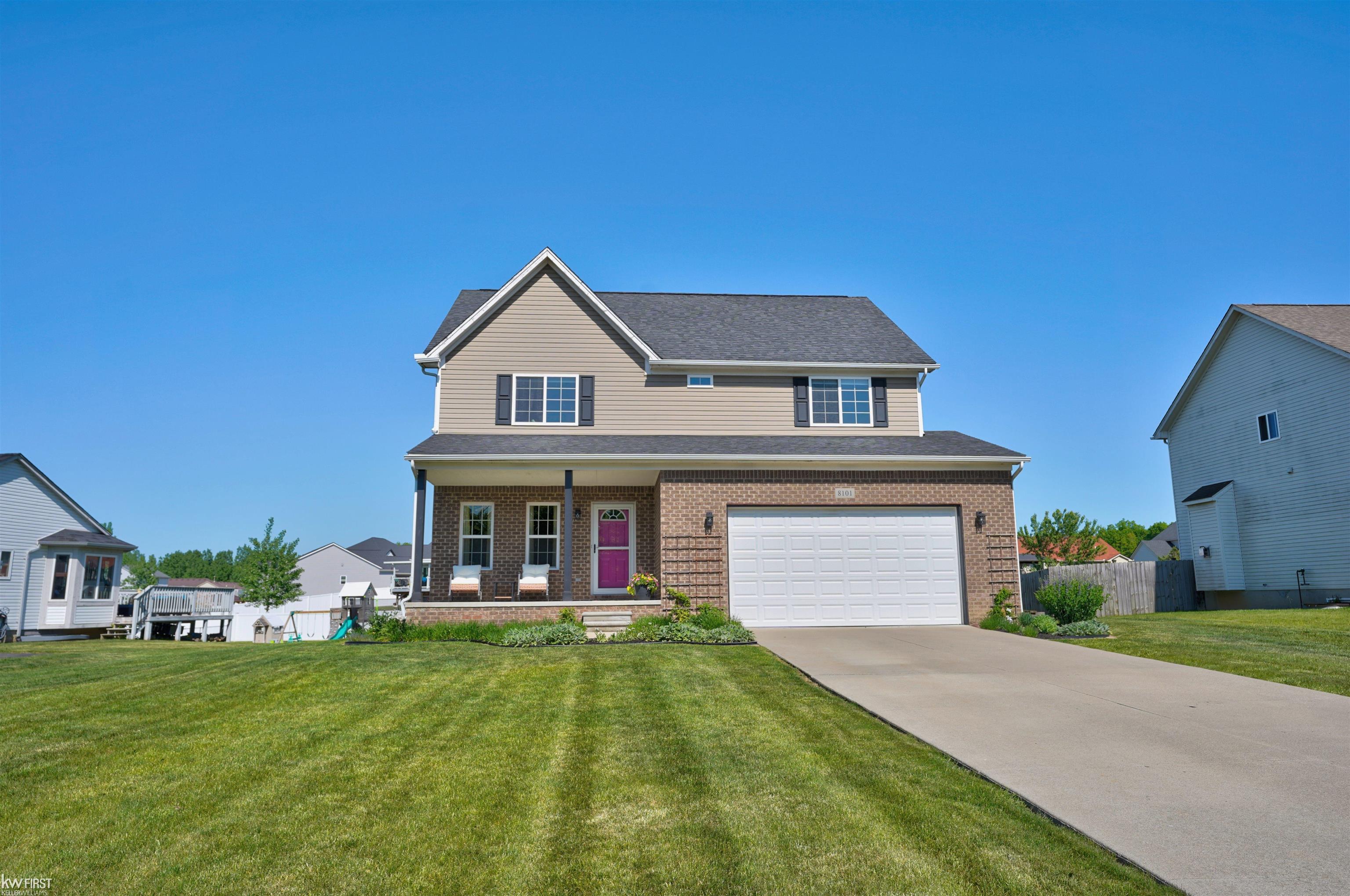 Single family home for sale at 8101 Peninsula Cir, Grand Blanc, MI 48439 | MLS# 5050209866