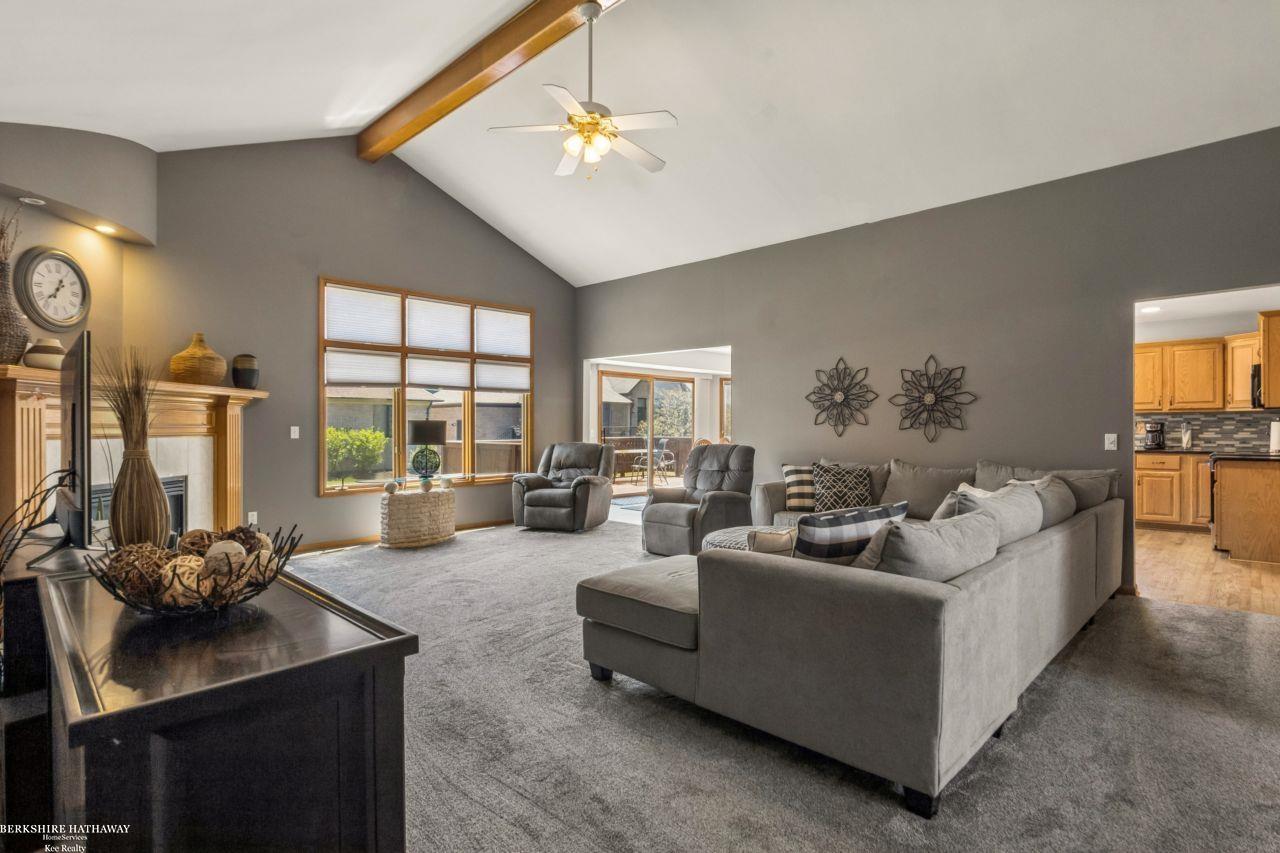 Photo 5 of Single family home for sale at 52688 Clinton Oak Ln, Shelby Township, MI 48316 | MLS# 58050210269 | Listing updated on 2026-09-02