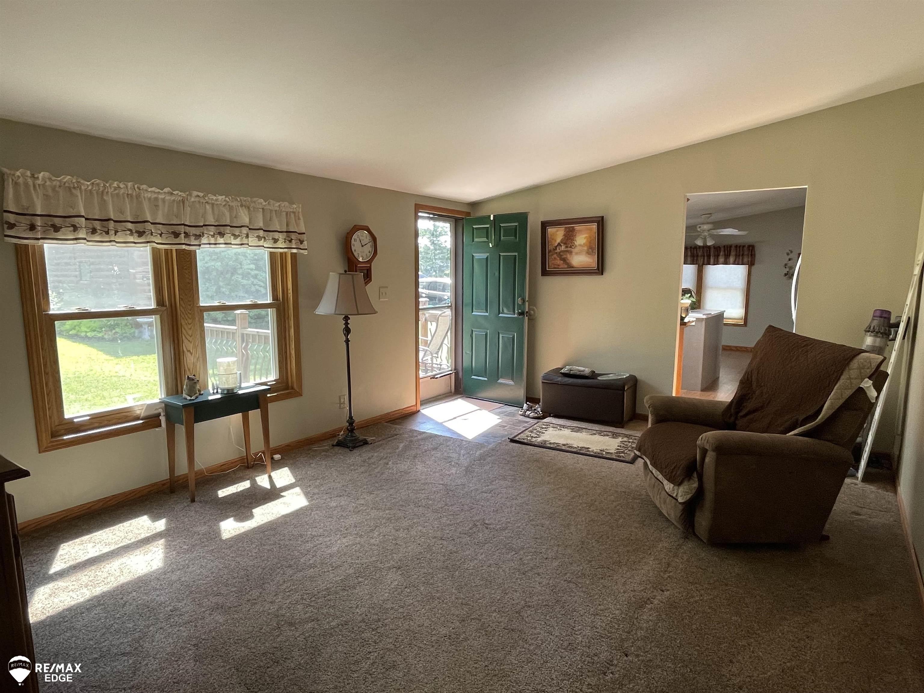 4573 Klam Road photo 9