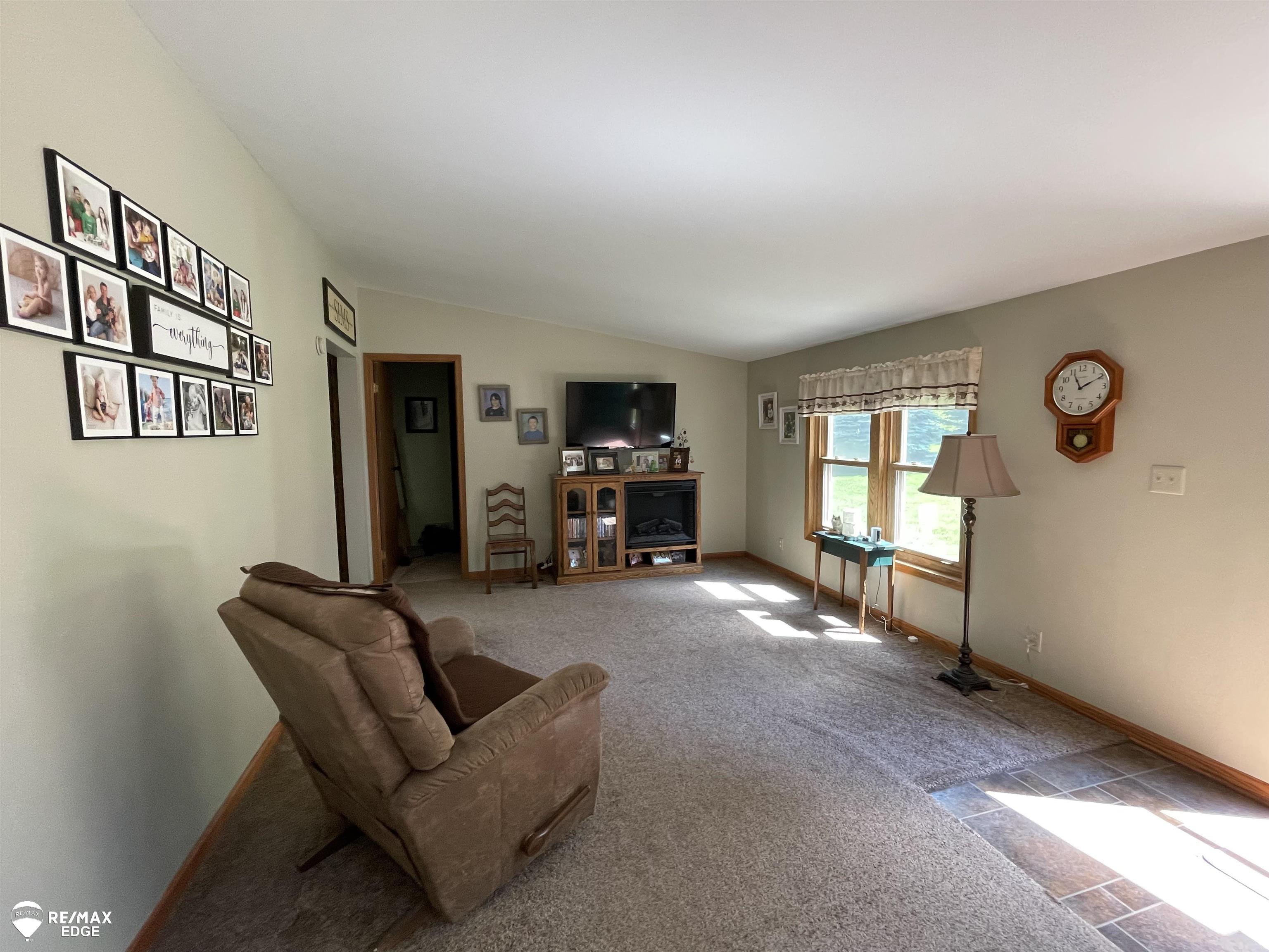4573 Klam Road photo 10