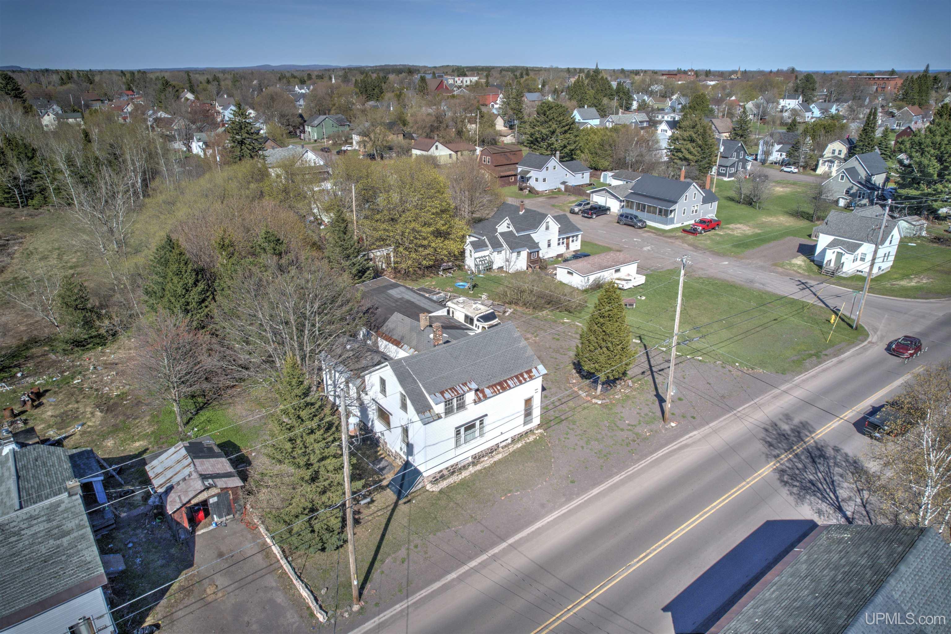 32nd image of 25828 Lake Linden Ave, Calumet, MI 49913 | MLS# 50210463
