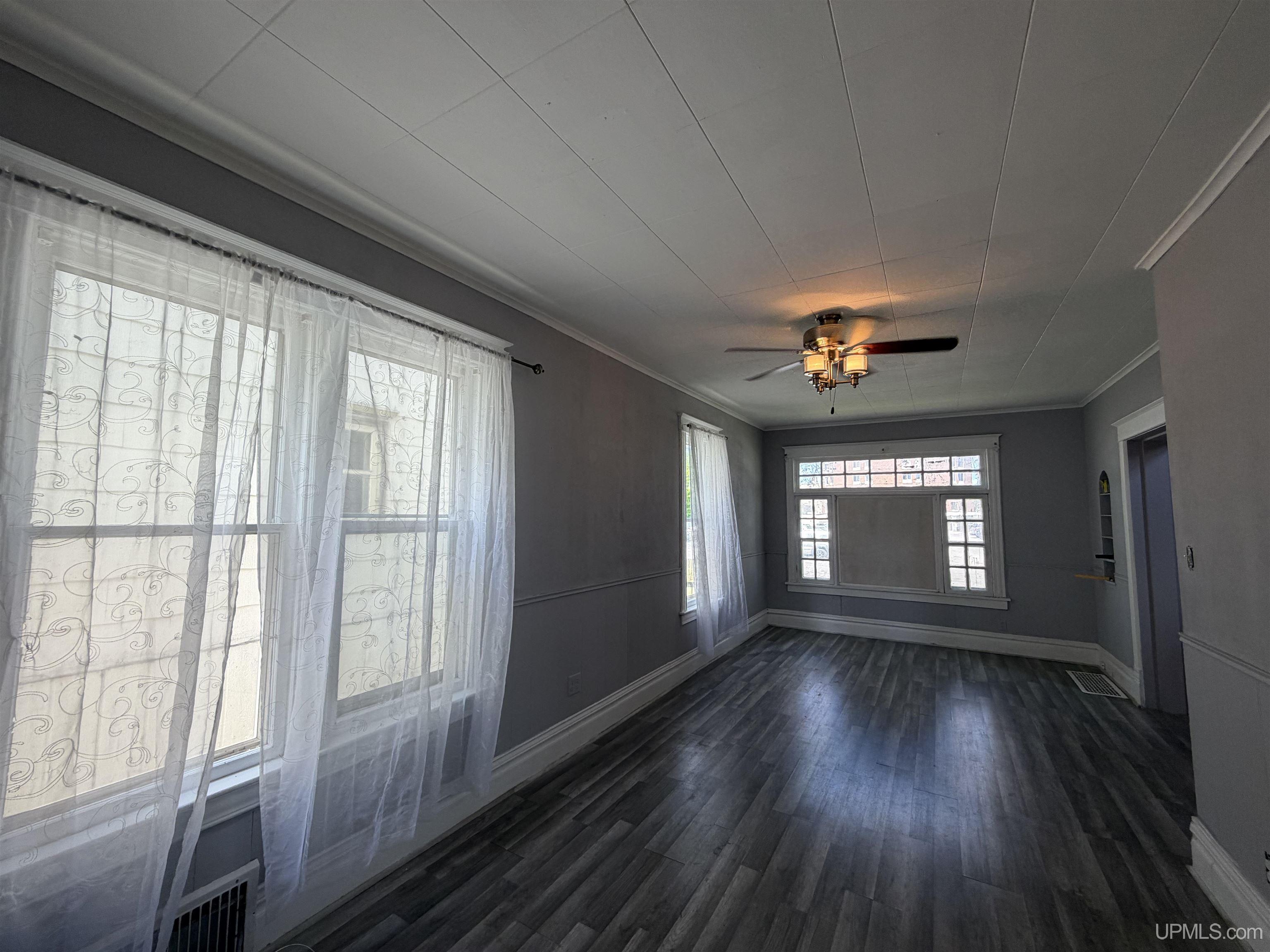 2nd image of 509 S 1st Ave, Escanaba, MI 49829 | MLS# 50210540