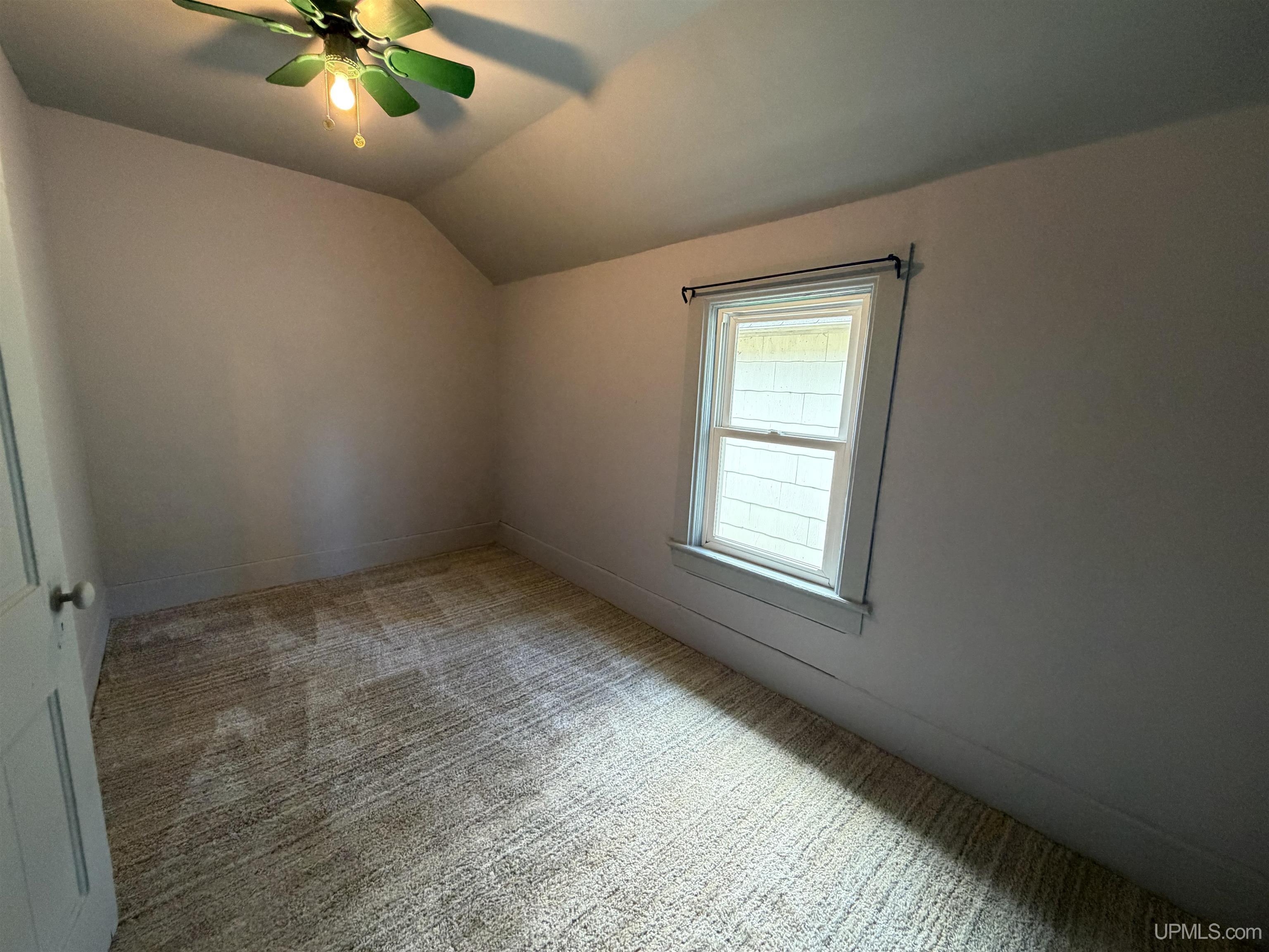 5th image of 509 S 1St Ave, Escanaba, MI 49829 | MLS# 50210540