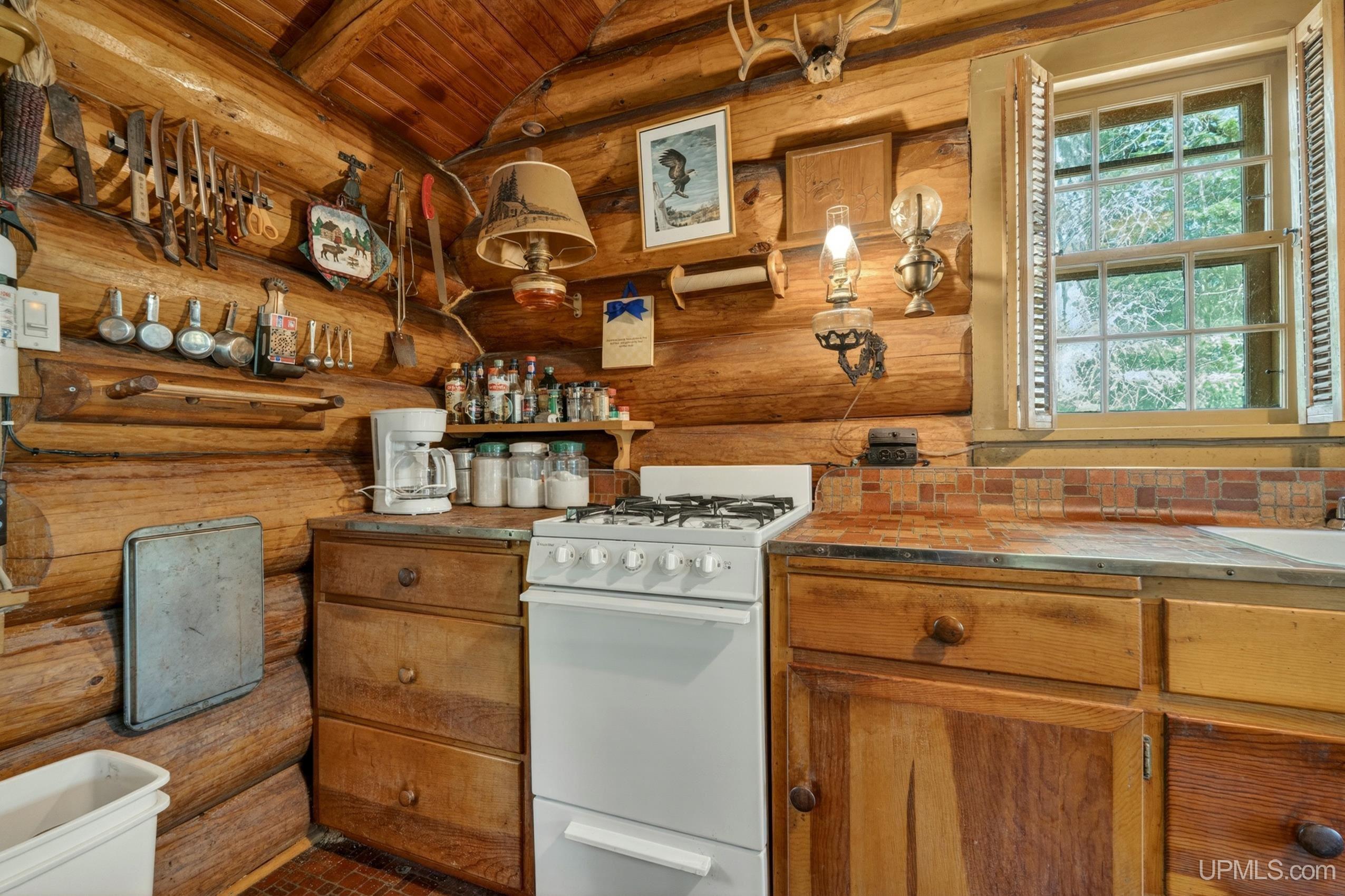 4th image of 11728 W Ff 2217 Rd, Manistique, MI 49854 | MLS# 50210565