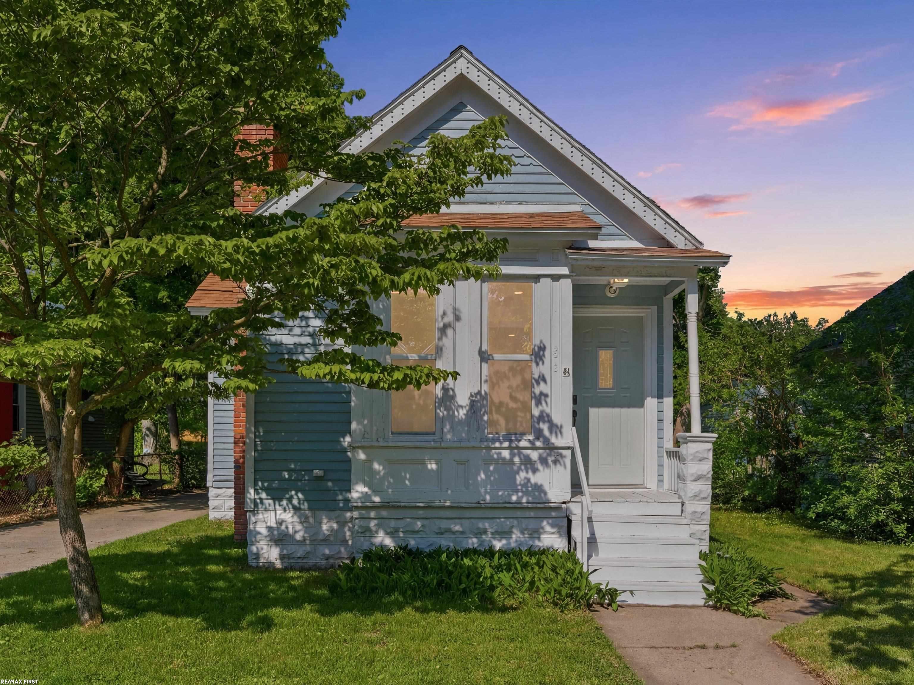 2519 Walnut Street