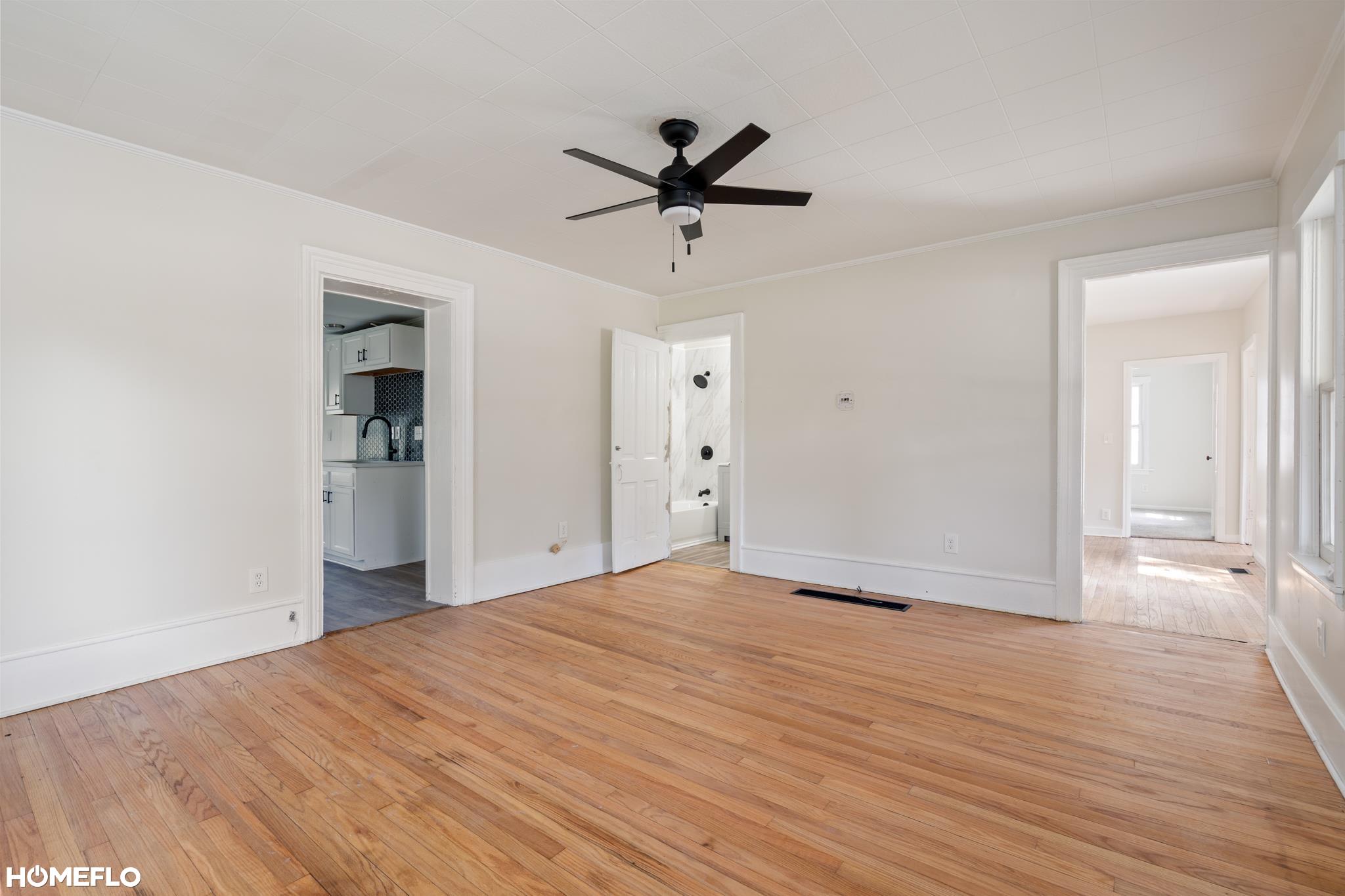 240 W 3rd Street photo 2
