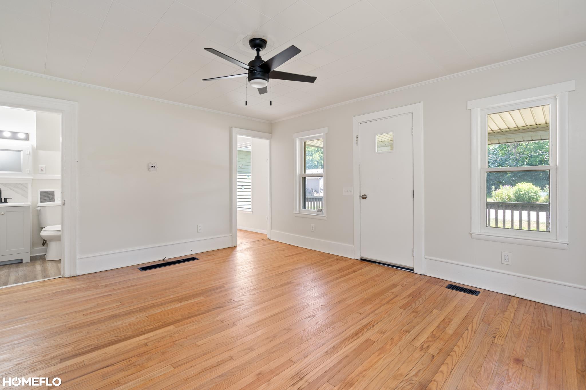 240 W 3rd Street photo 3